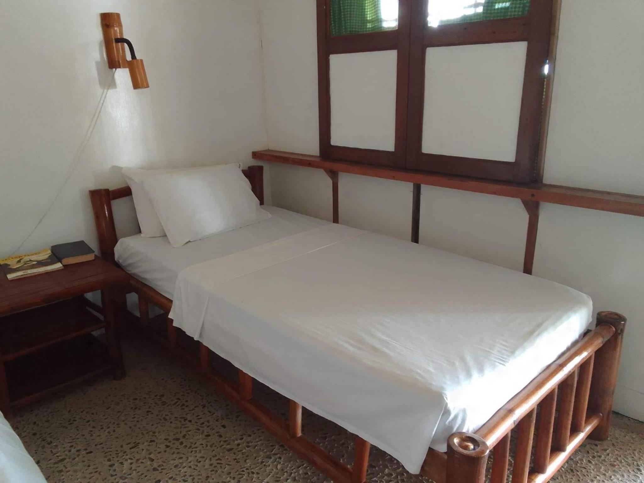 Double or Twin Room without Aircon  - Photo 13