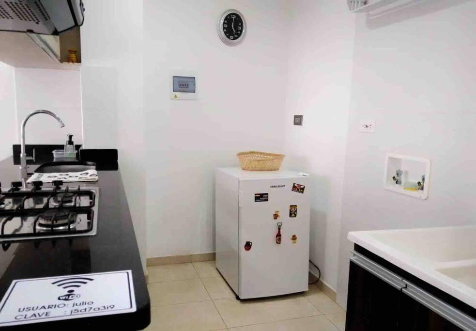 One-Bedroom Apartment photo 2