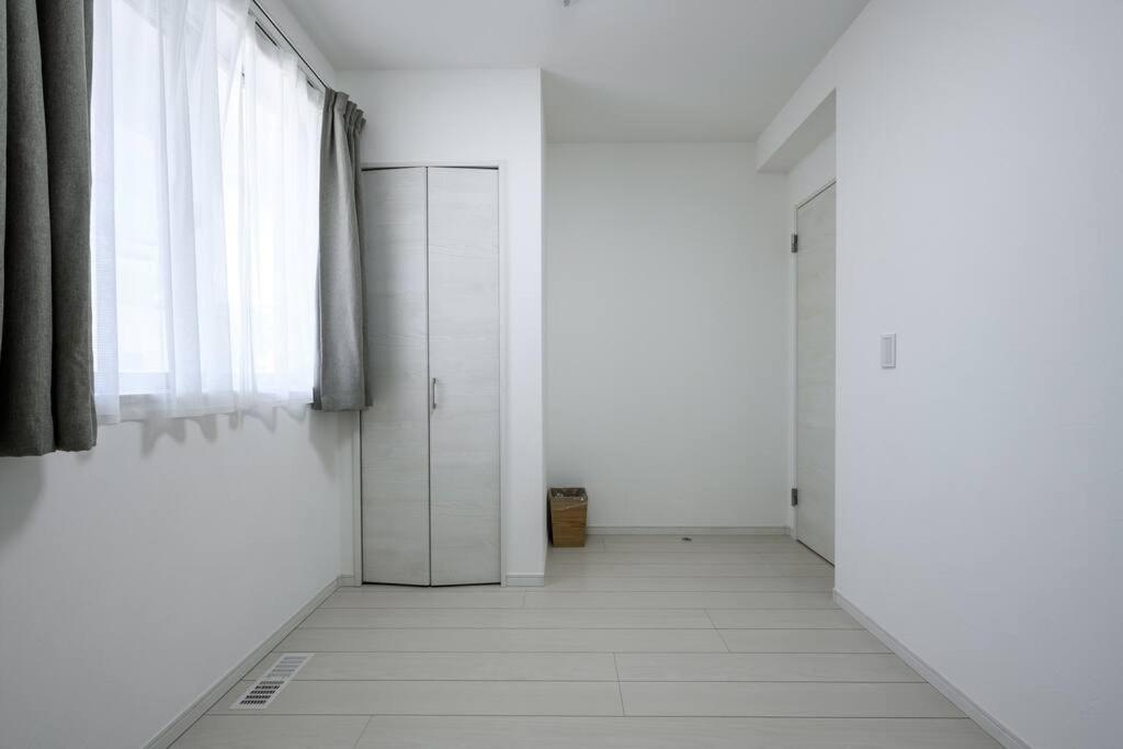 Three-Bedroom Apartment photo 3