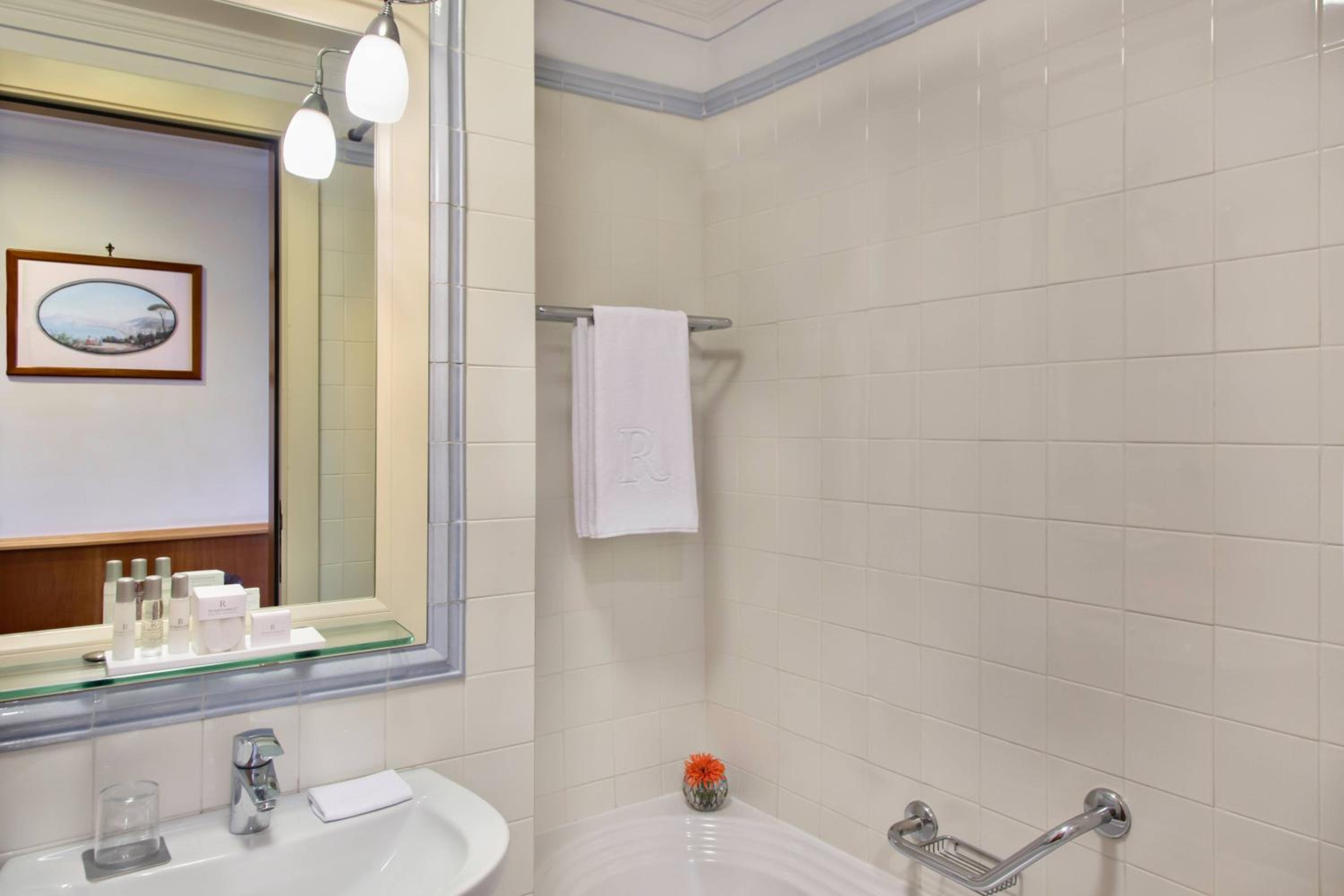 Classic Single Room
