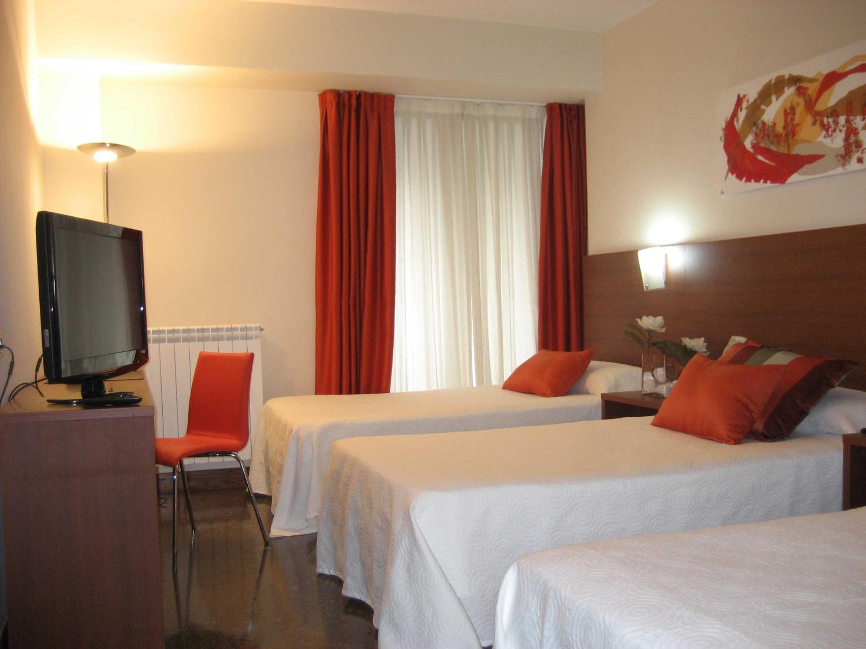 Triple Room photo 2