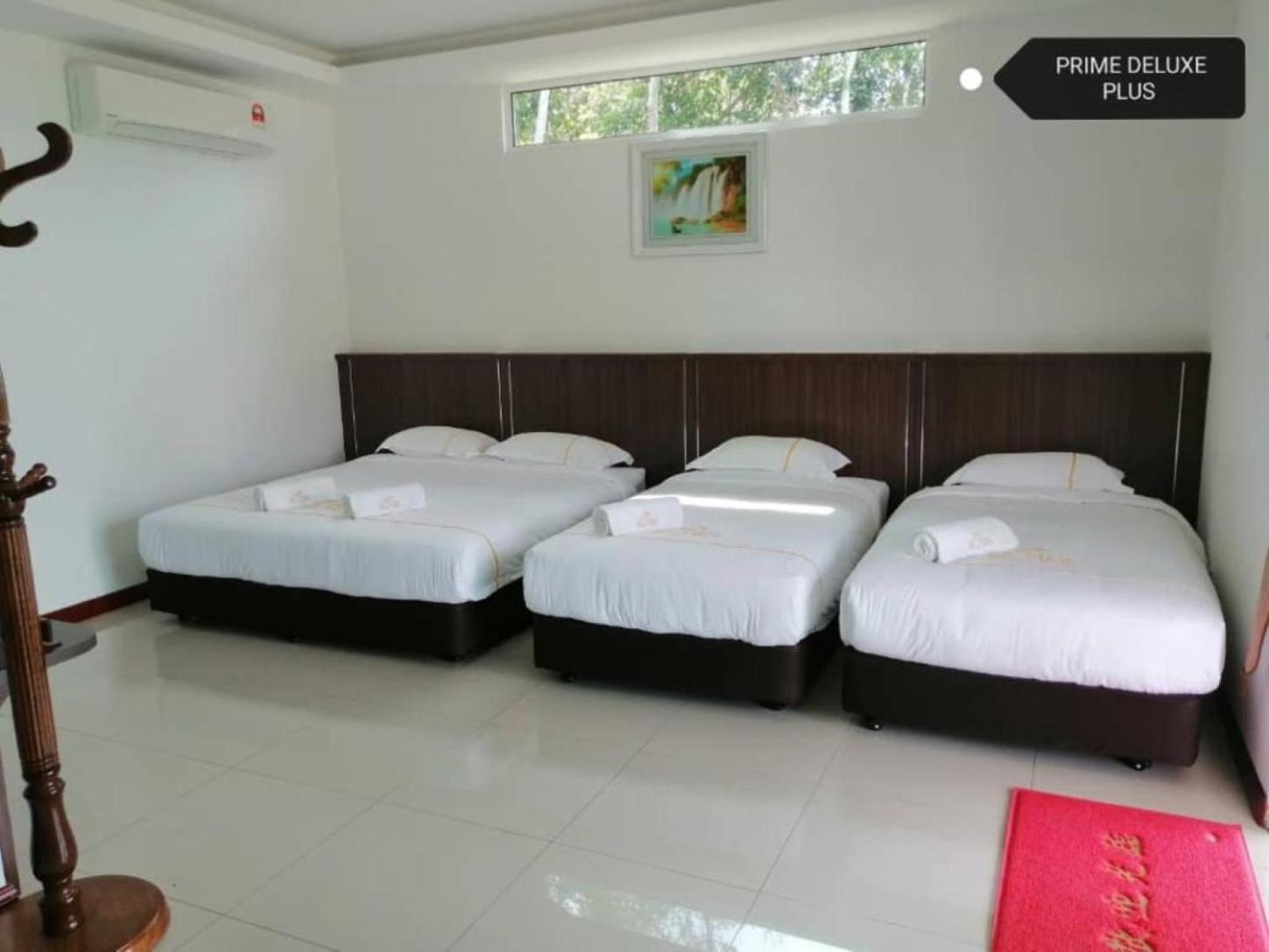 Deluxe Quadruple Room - Photo 4