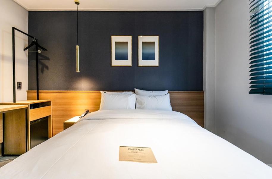 Deluxe Room - Photo 2