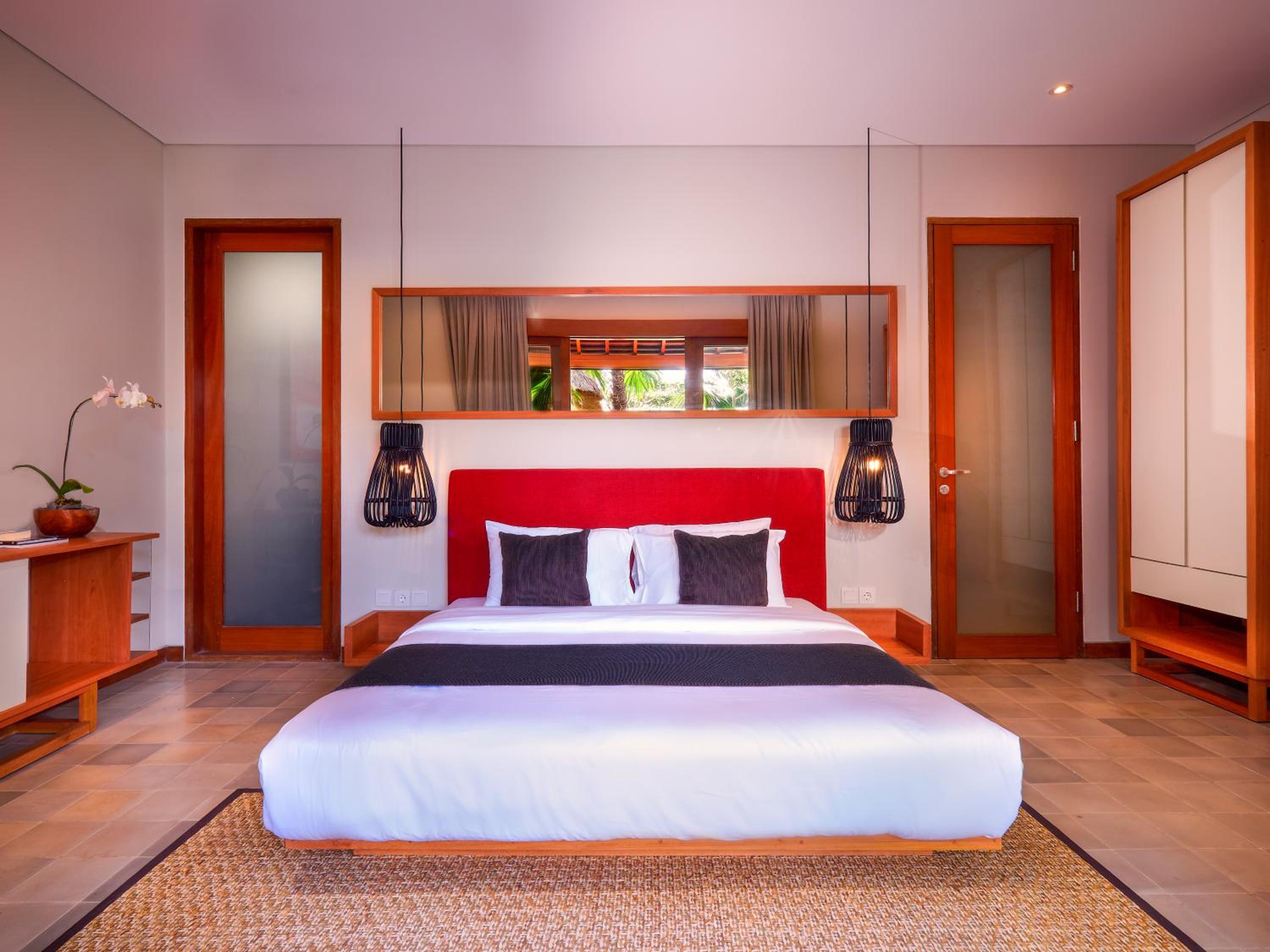 Three-Bedroom Private Pool Villa Dahlia - Photo 8