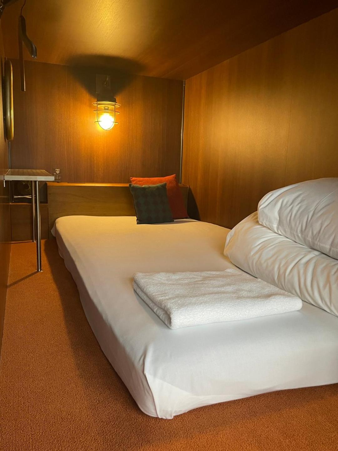 Single Bed in Mixed Dormitory Room photo 1