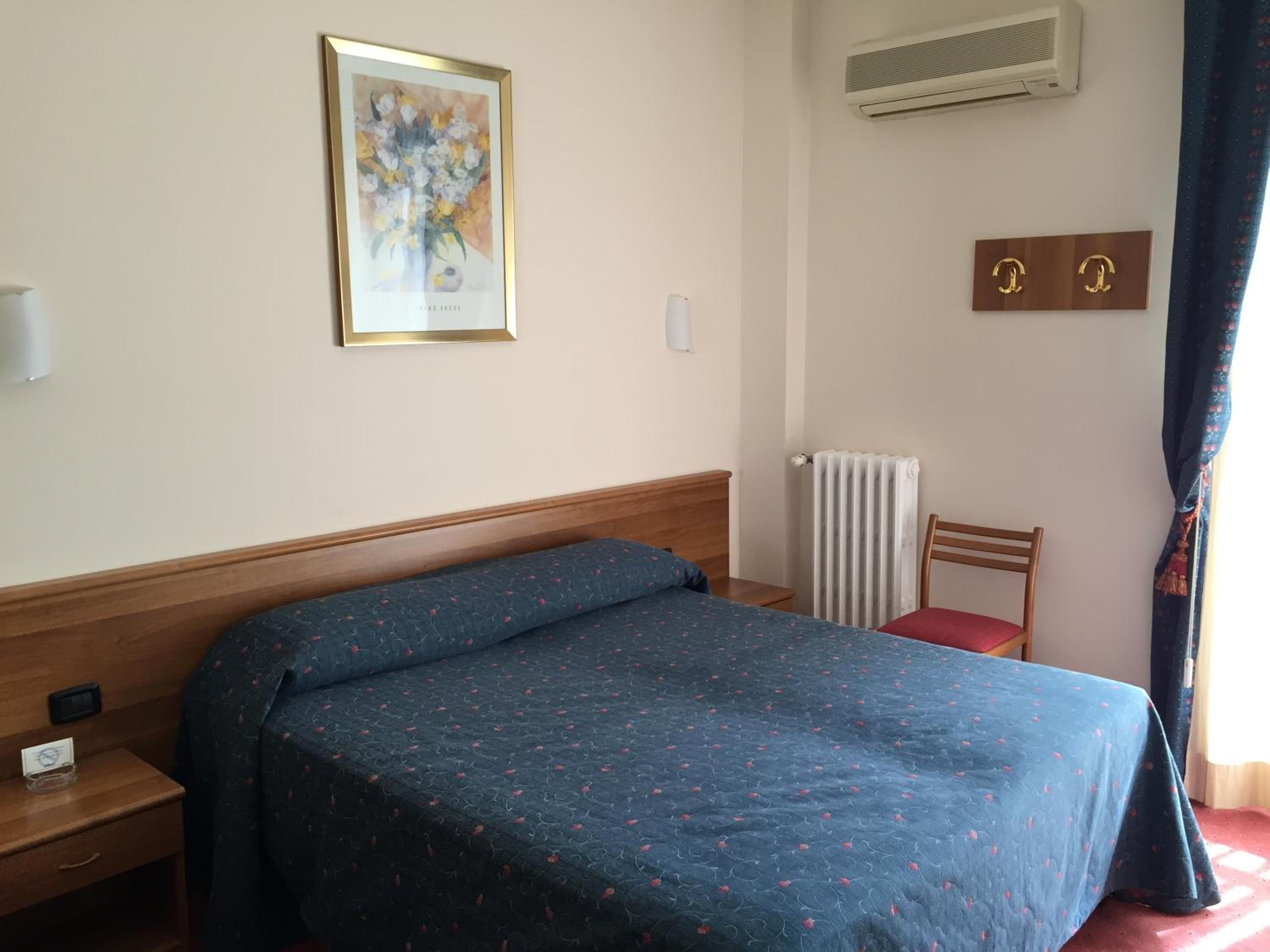 Economy Double Room - Photo 2