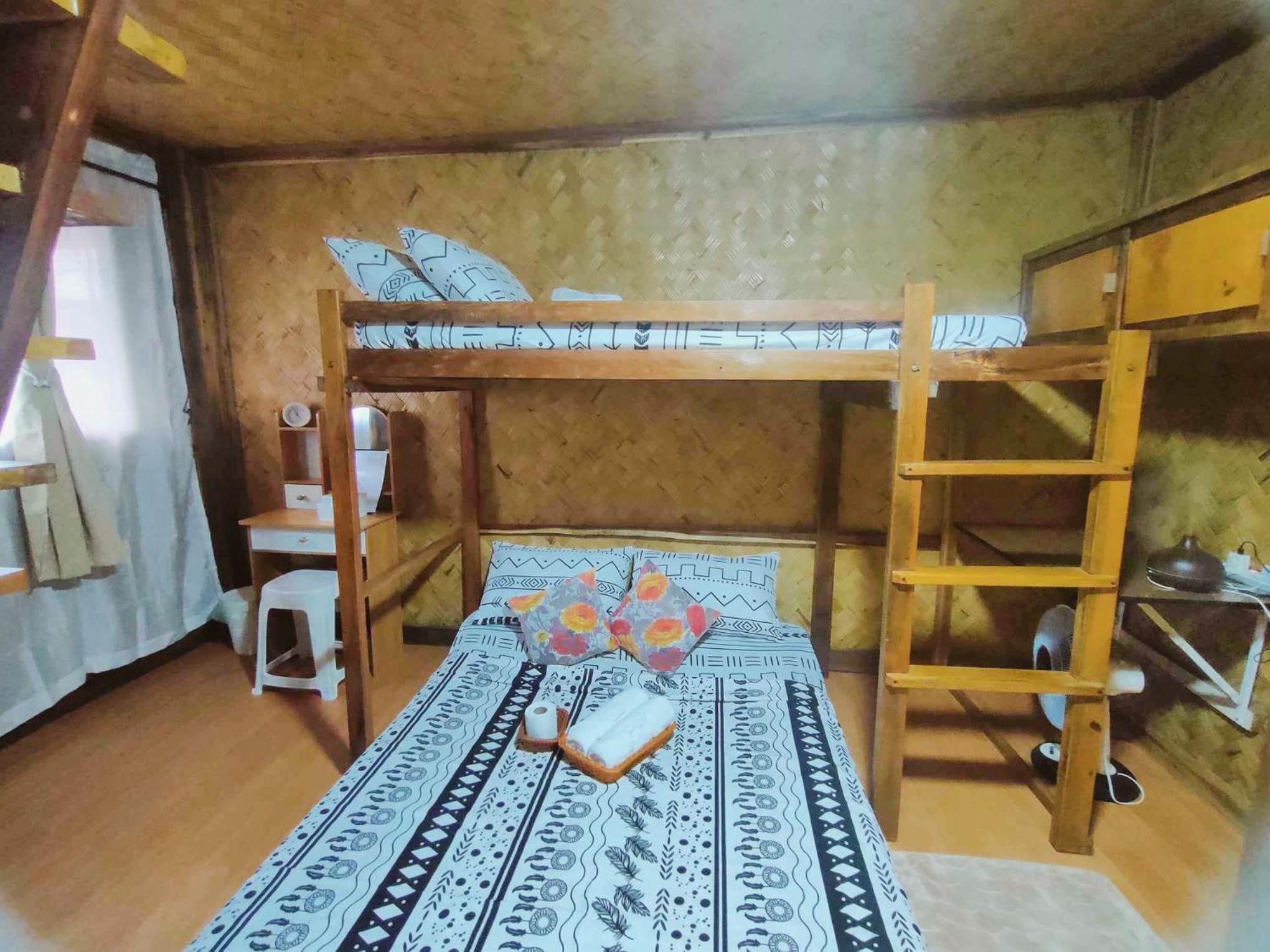 One-Bedroom House photo 1