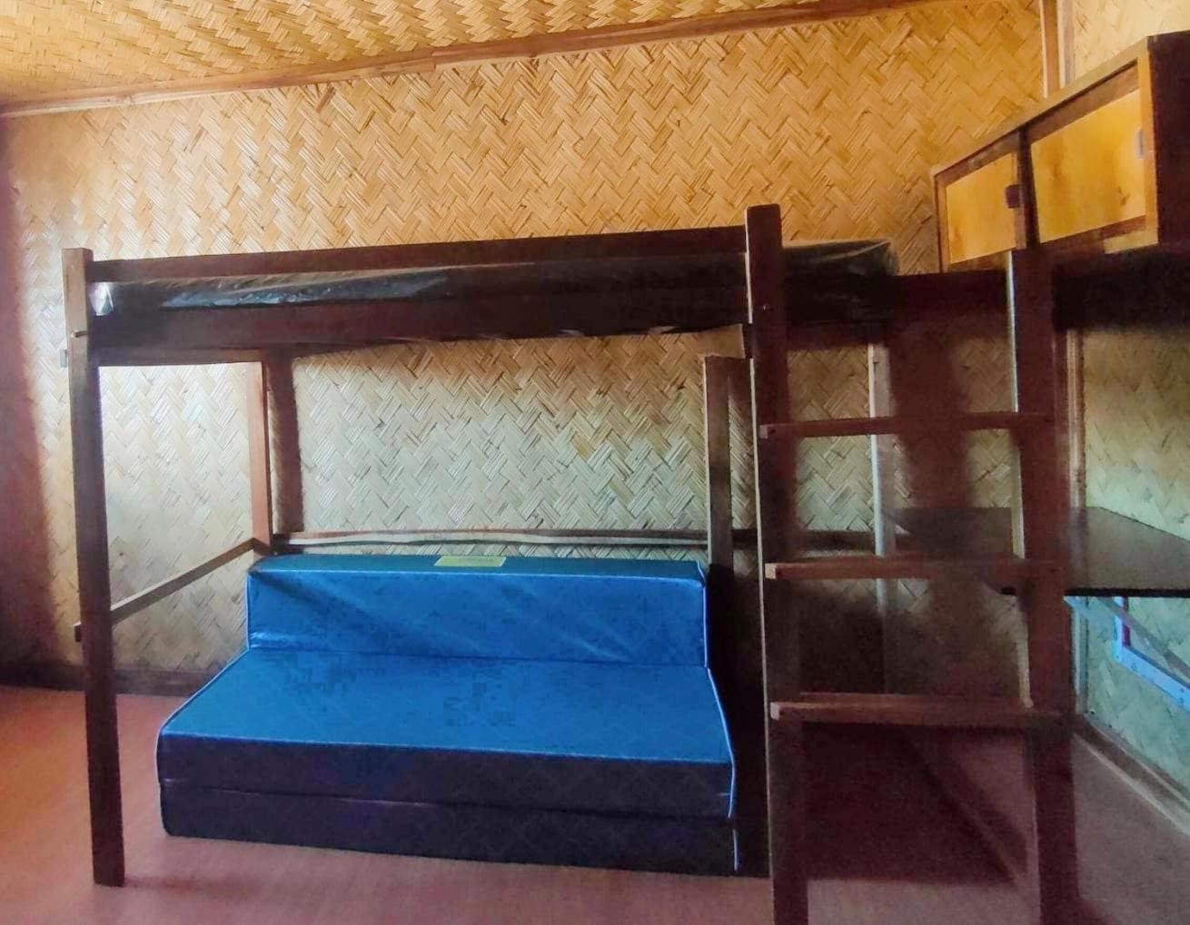 One-Bedroom House photo 3