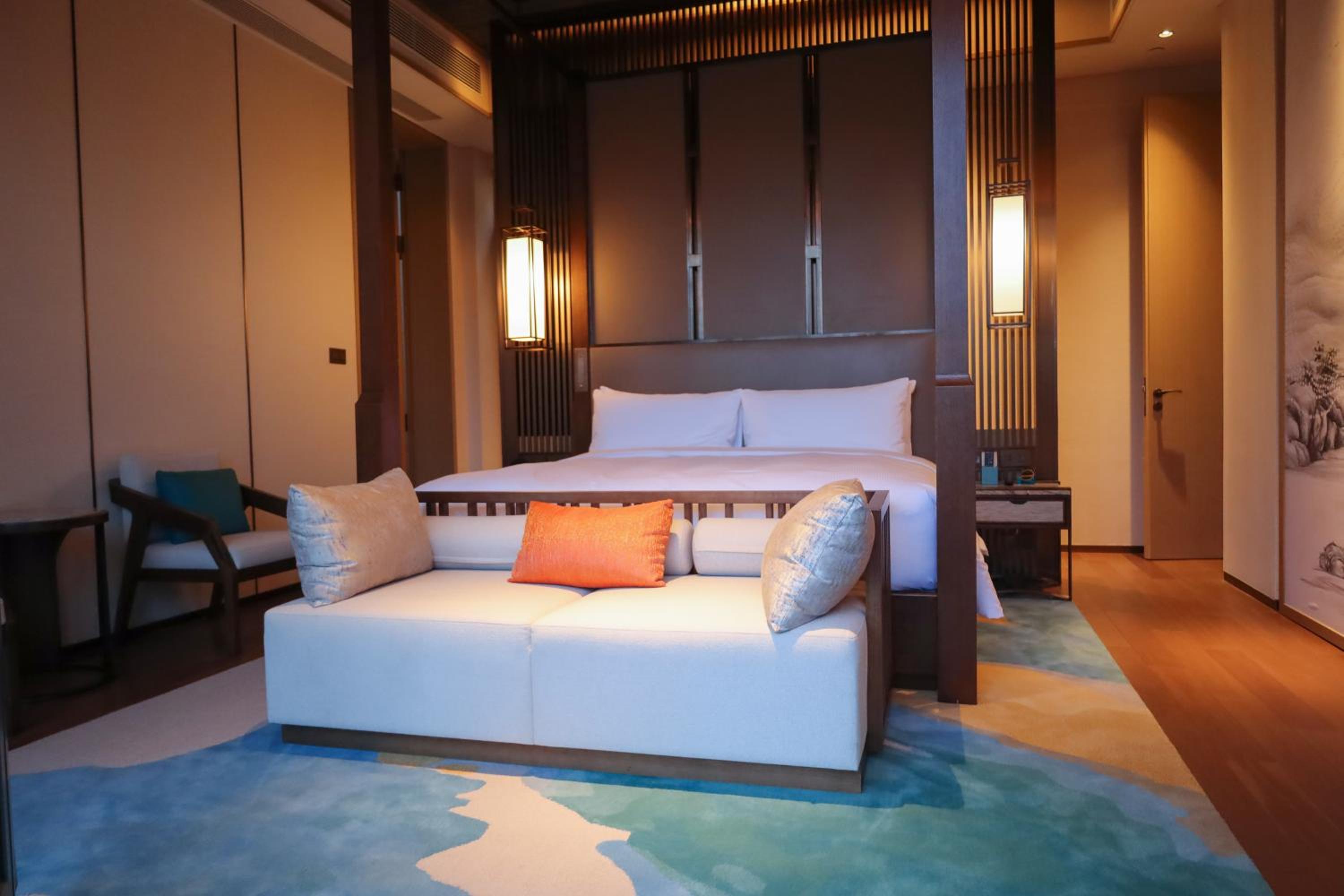 One-Bedroom King Villa