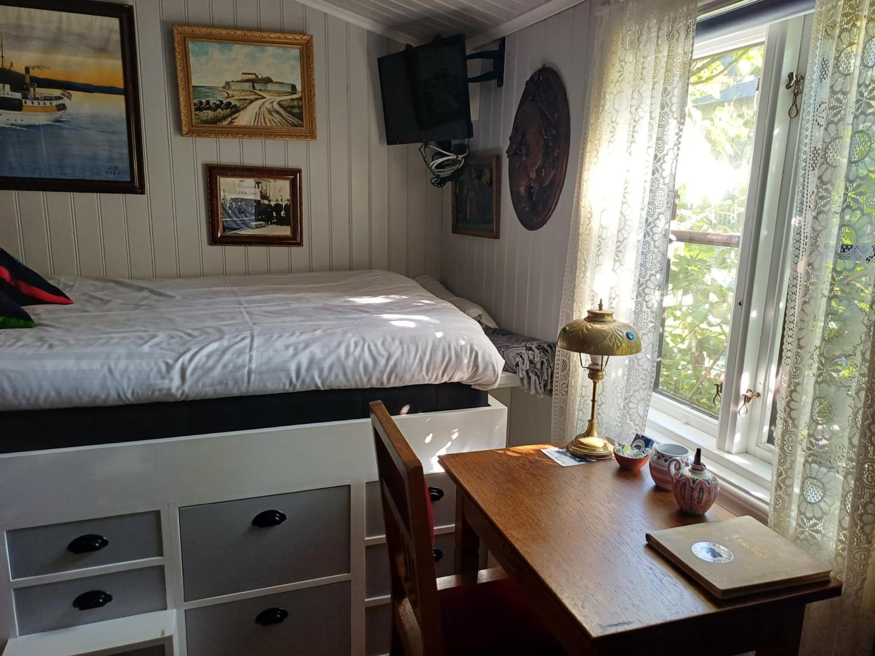 Double Room - Photo 5