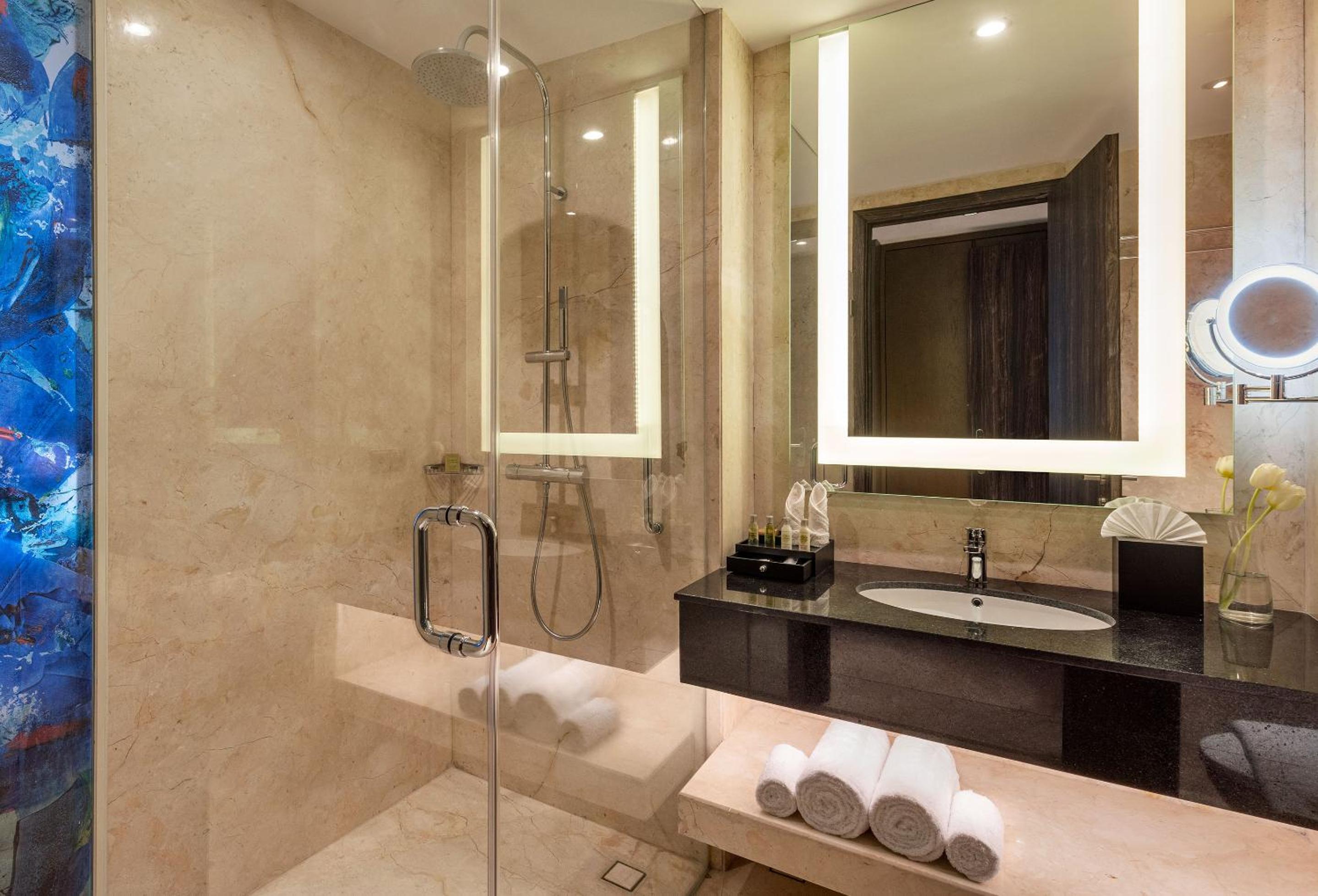 King Guest Room - Photo 3