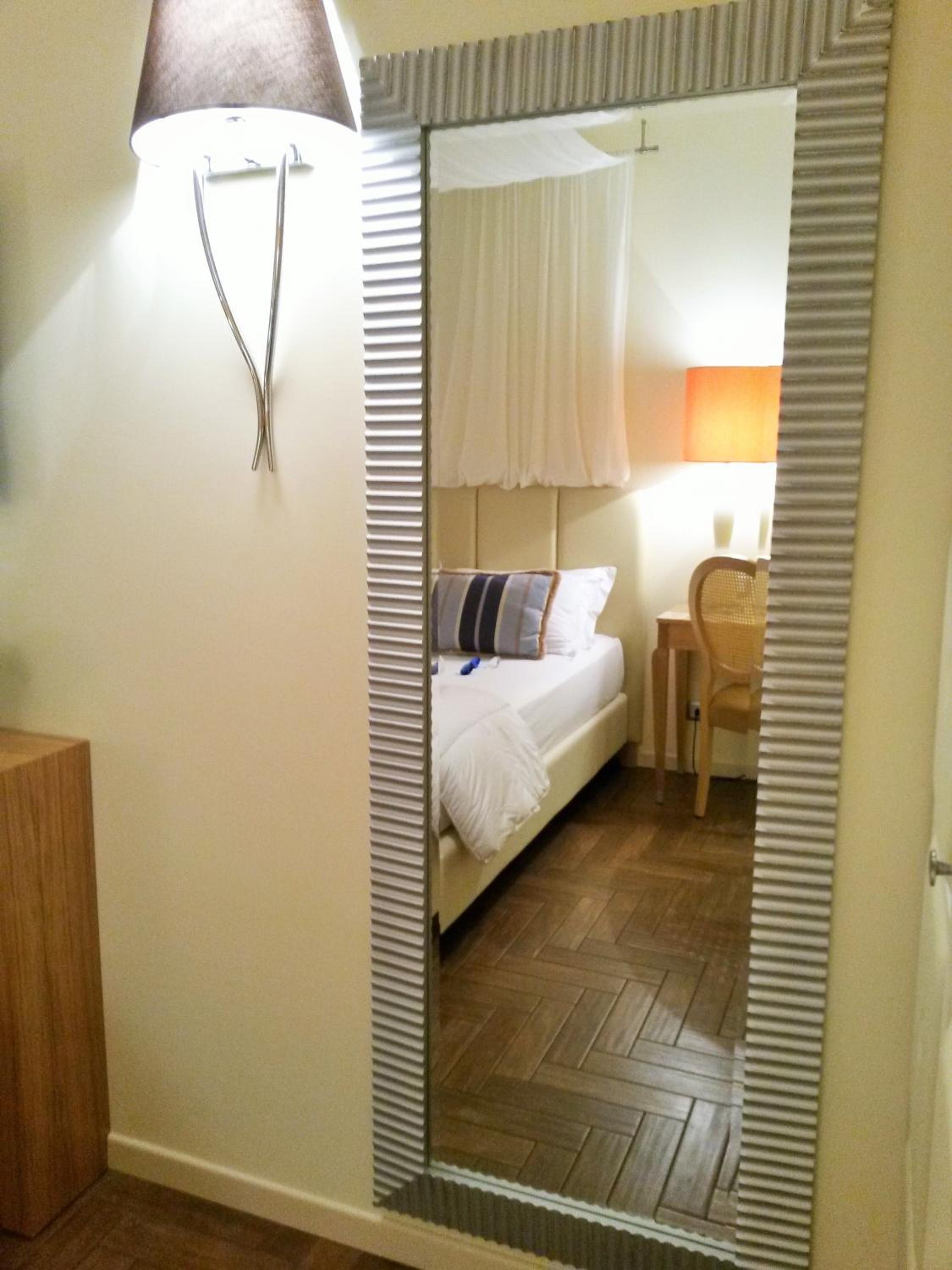 Standard Double Room - Photo 6