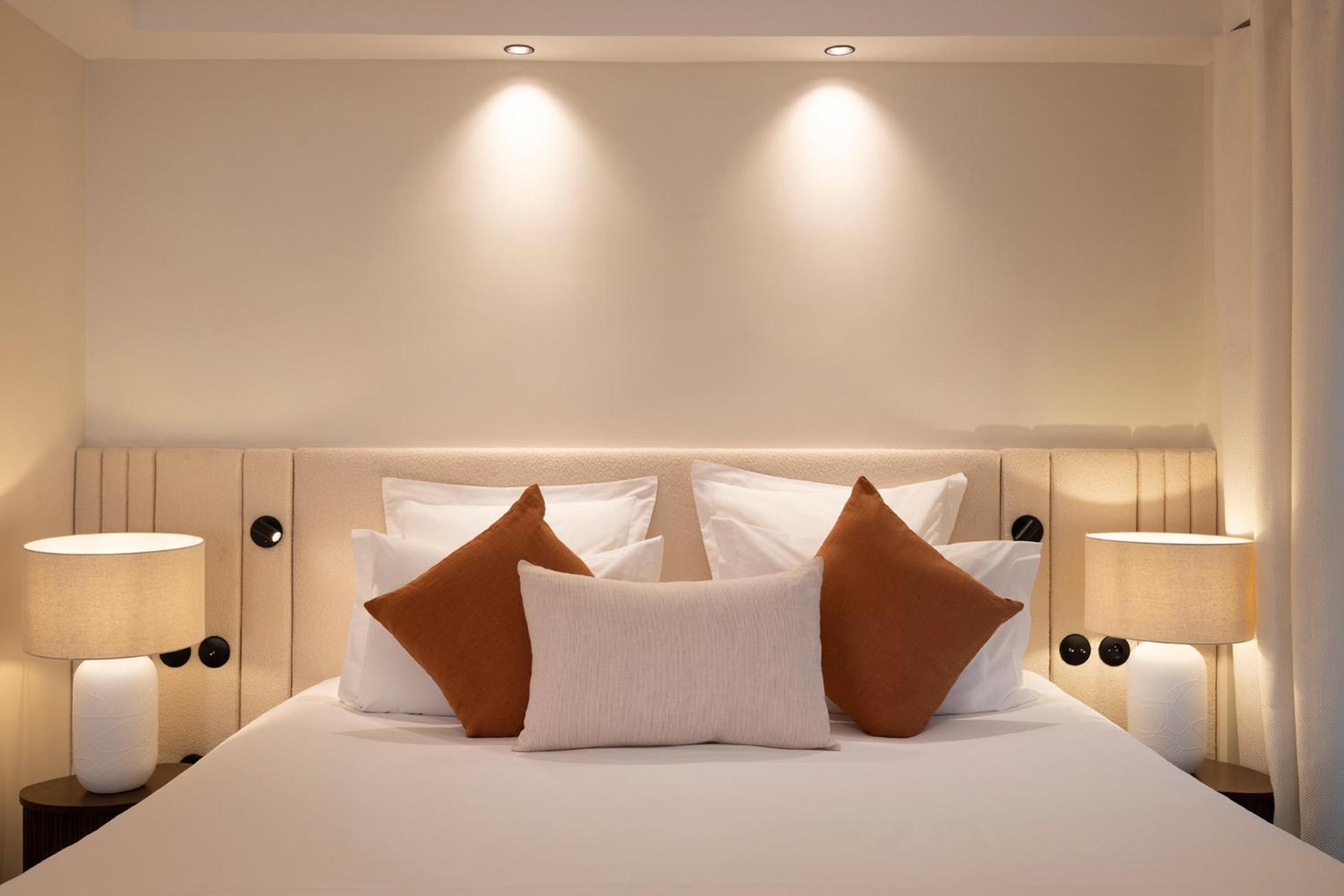 Deluxe Double or Twin Room photo 3