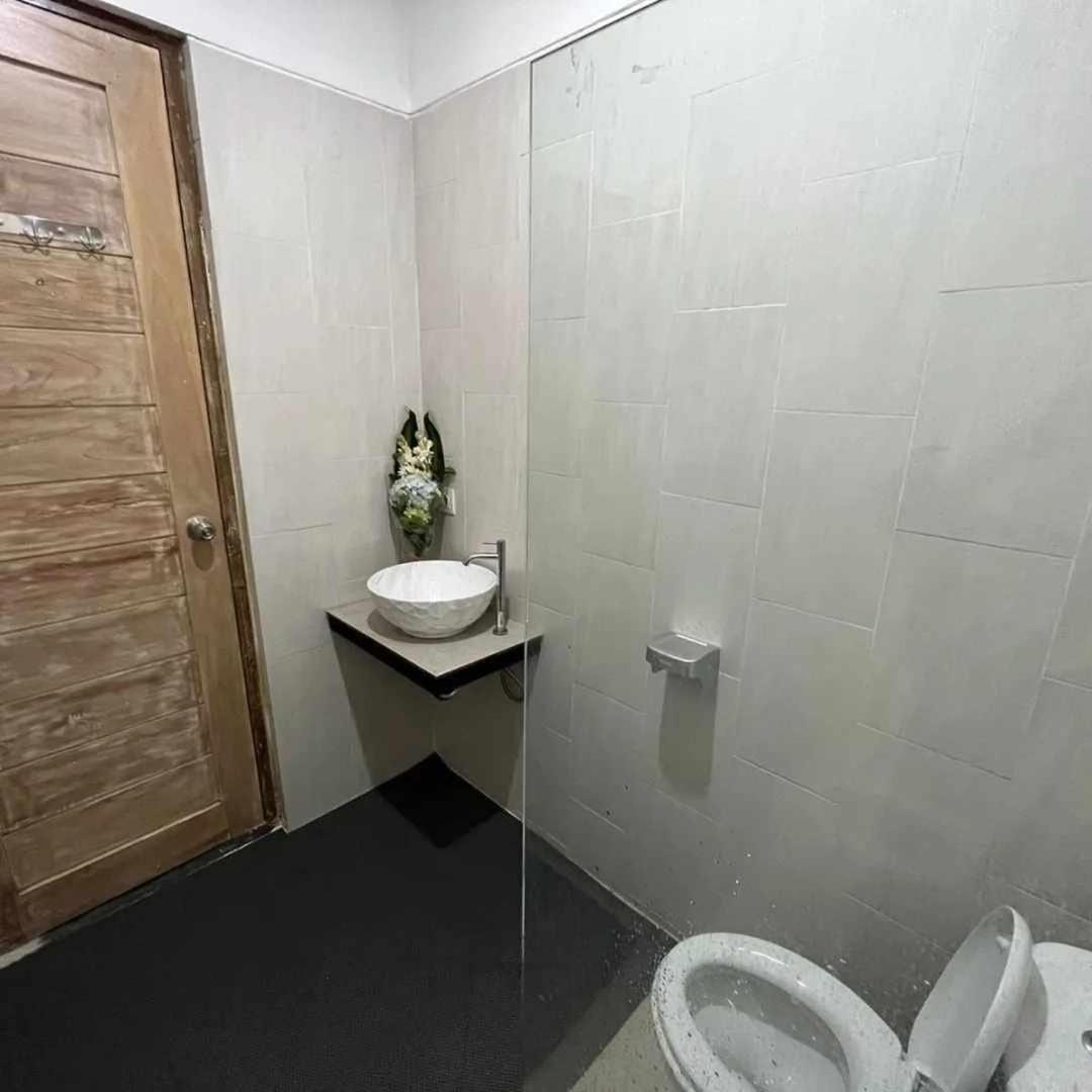 Three-Bedroom Villa photo 3