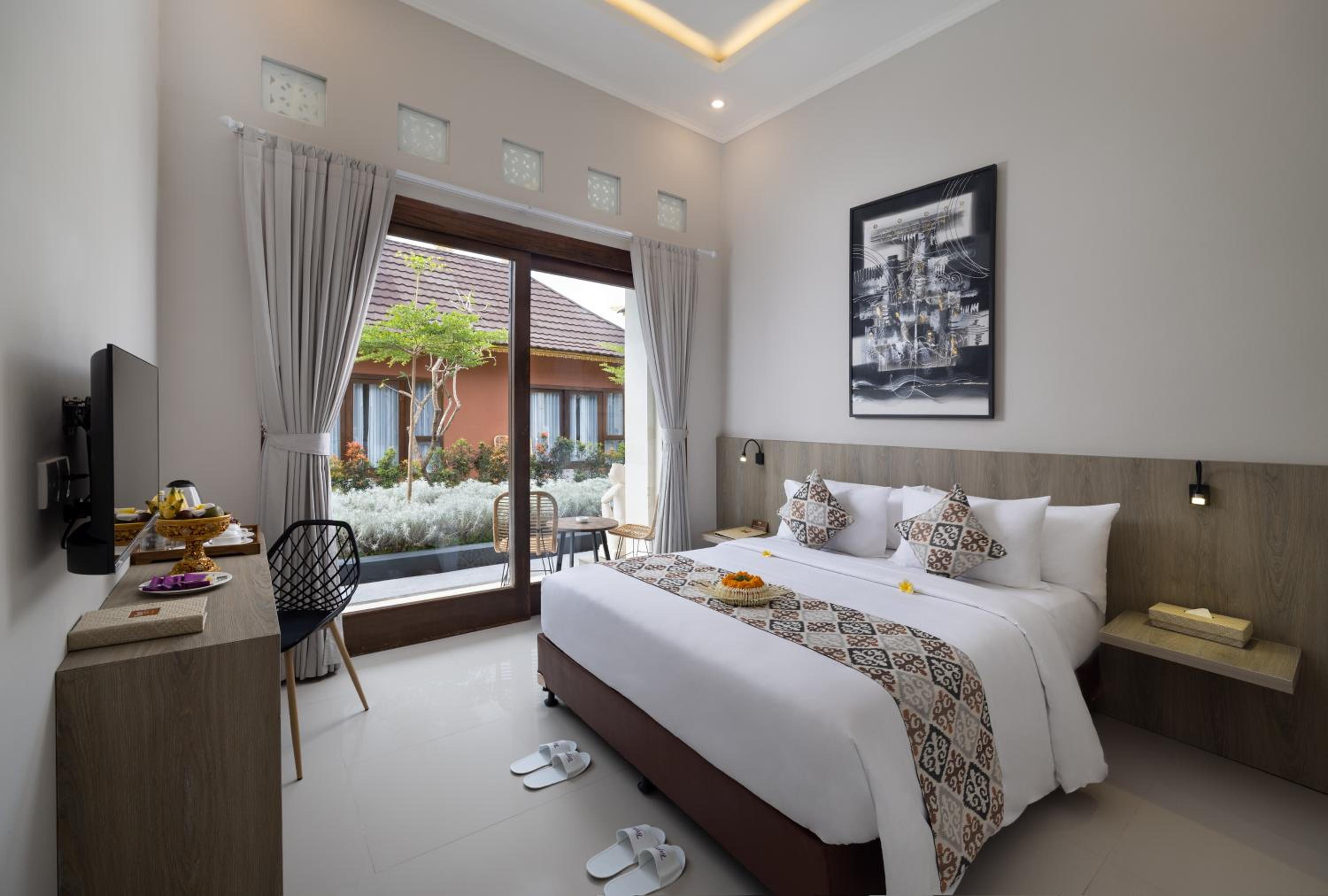 Standard Double or Twin Room with Garden View and Free Afternoon Tea