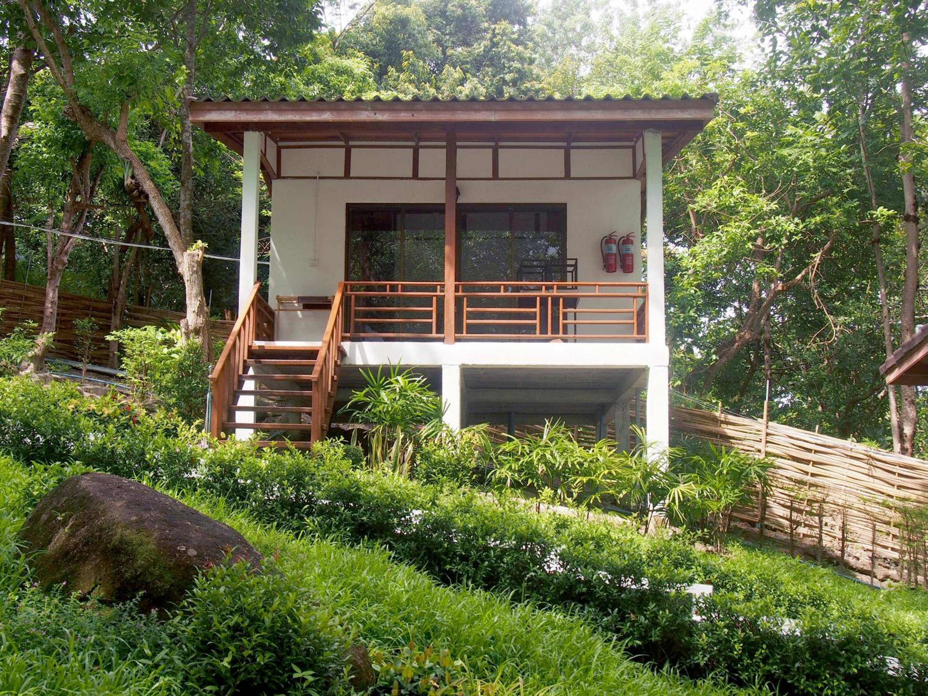 Bungalow with Garden View photo 3