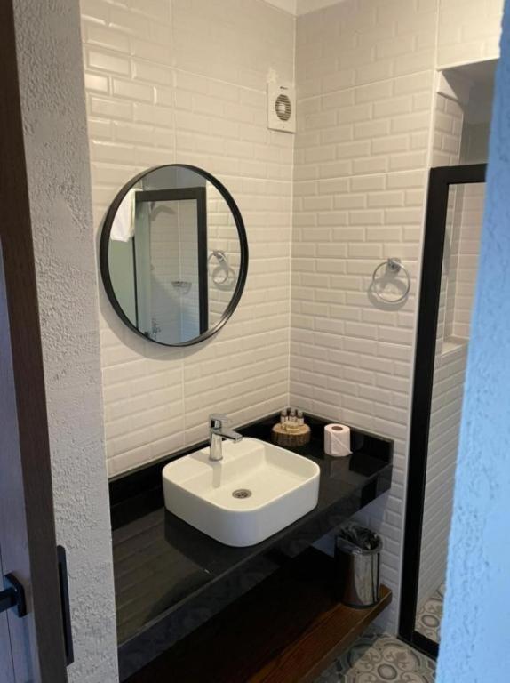 Double or Twin Room with Garden View photo 3