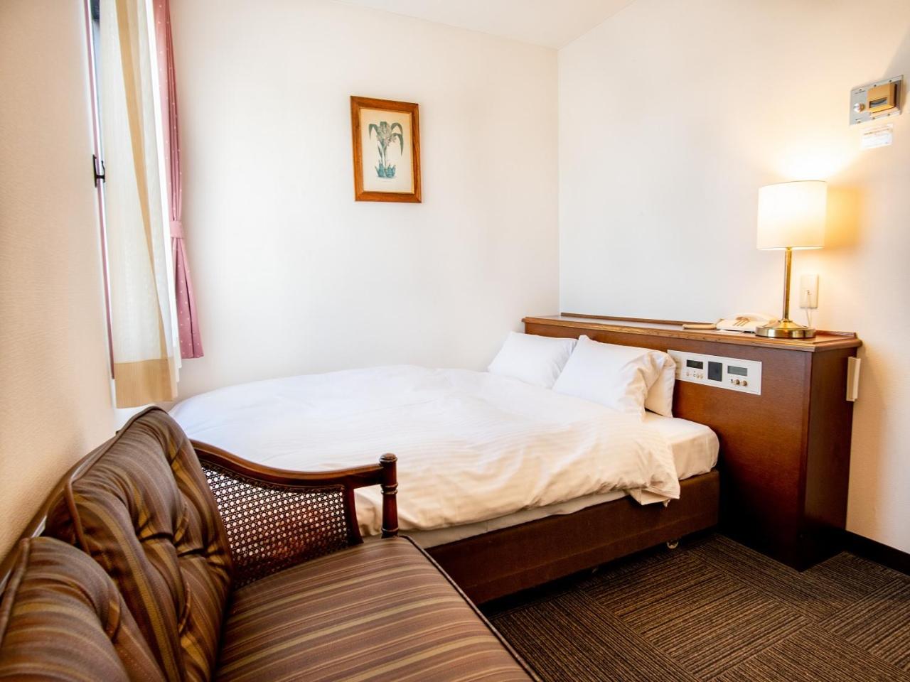 Economy Double Room - Photo 4