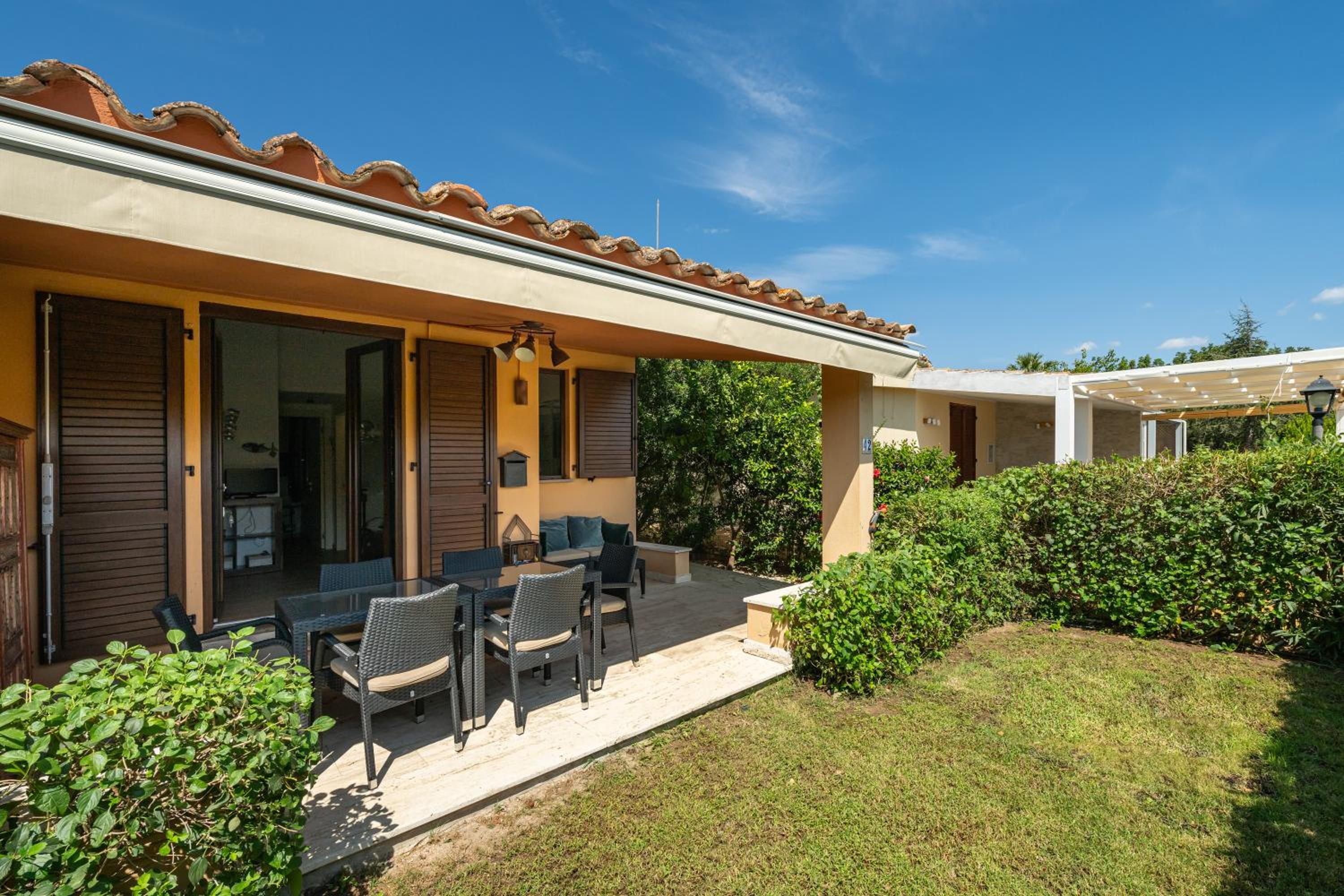 Two-Bedroom House - Photo 26
