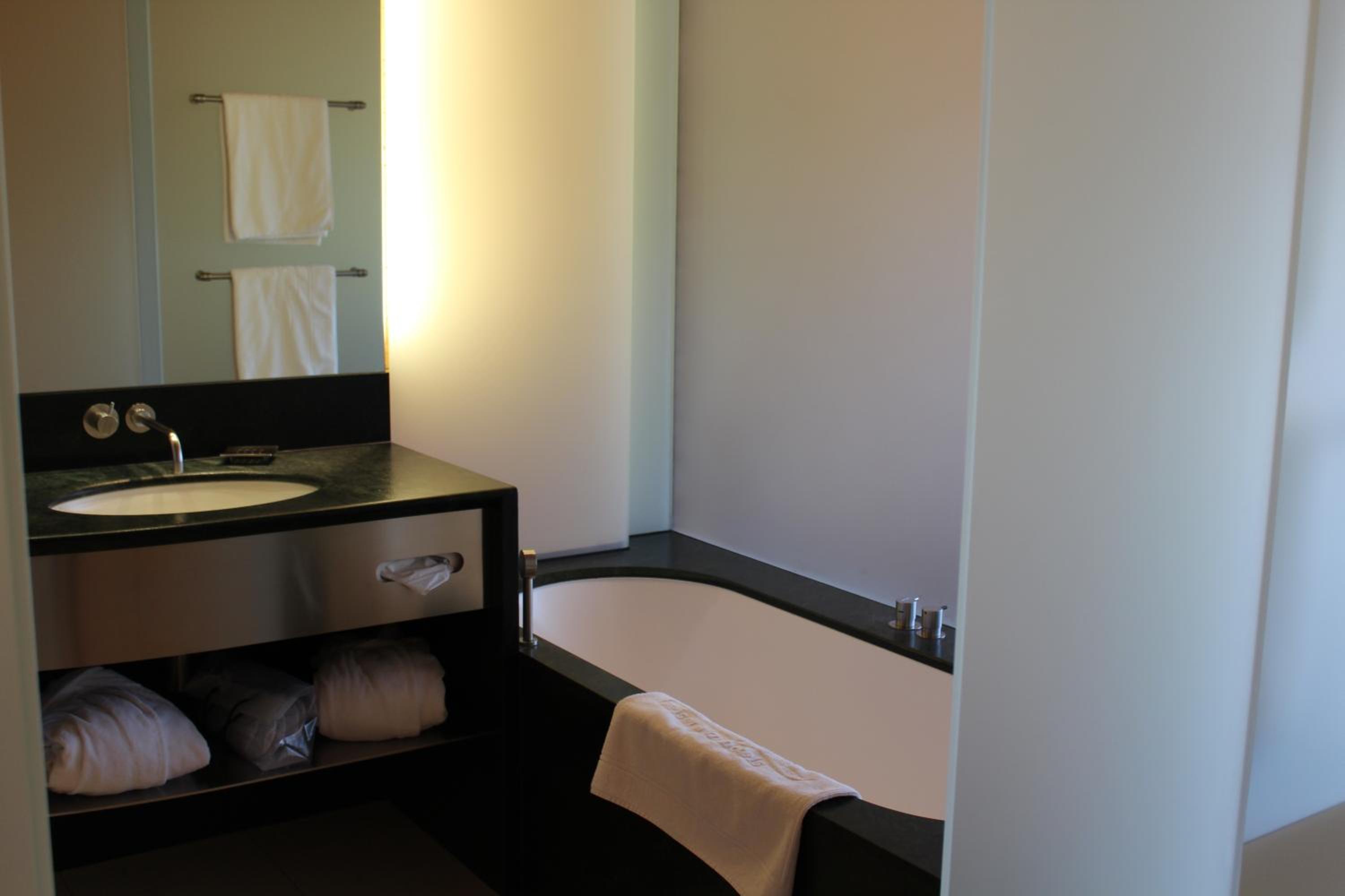 Superior Double or Twin Room - Photo 10
