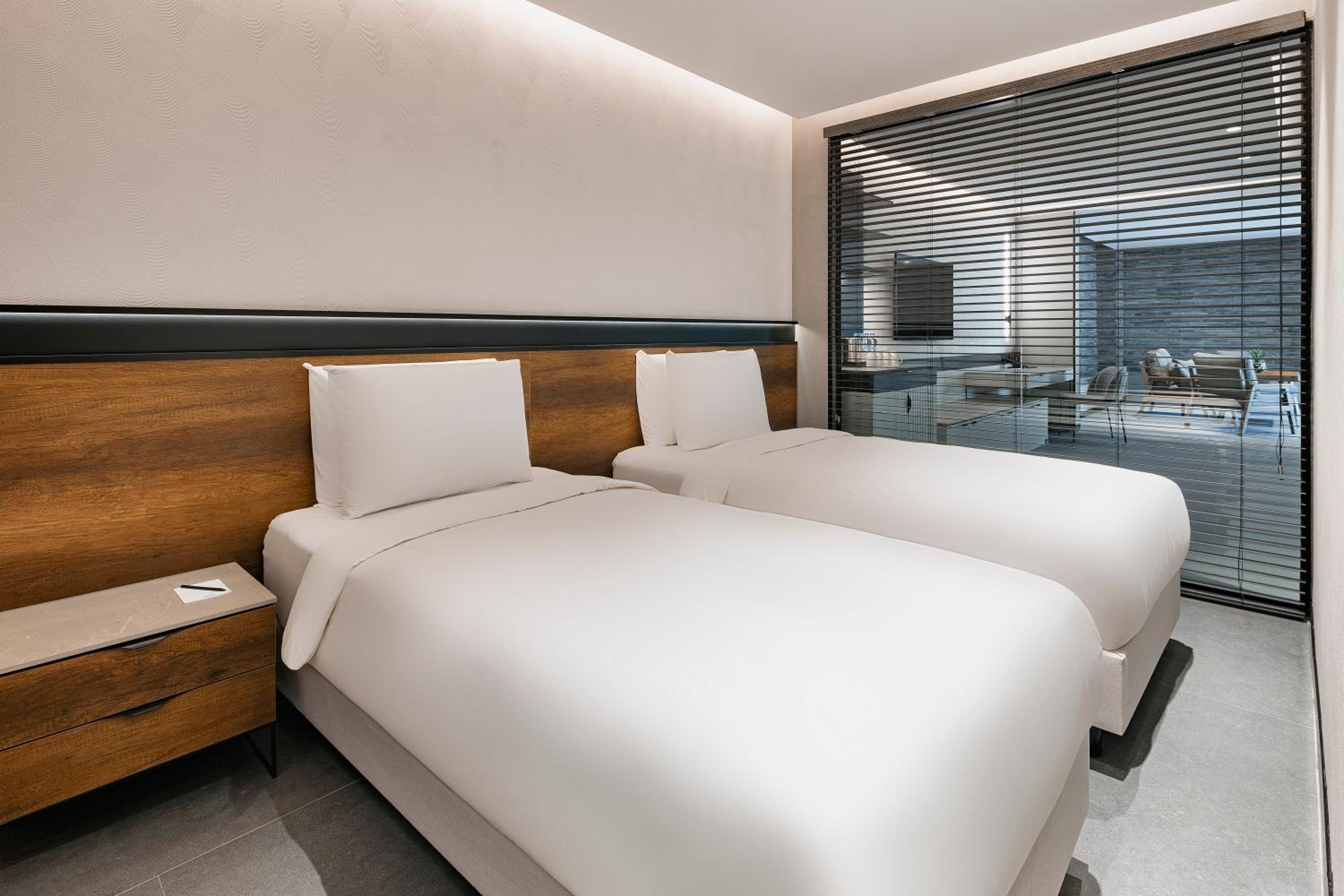 Deluxe Family Suite photo 1