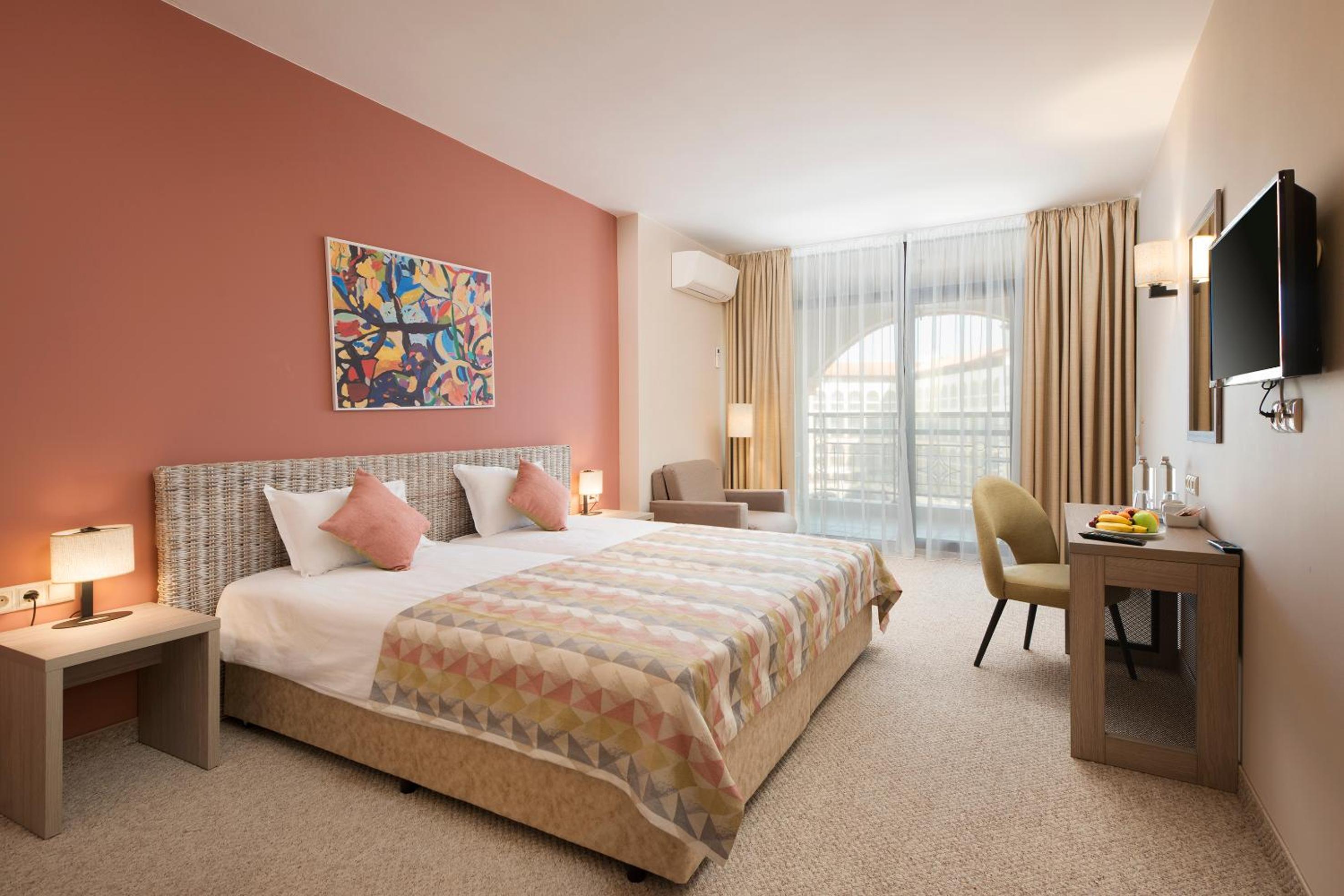 Twin Room with Pool View