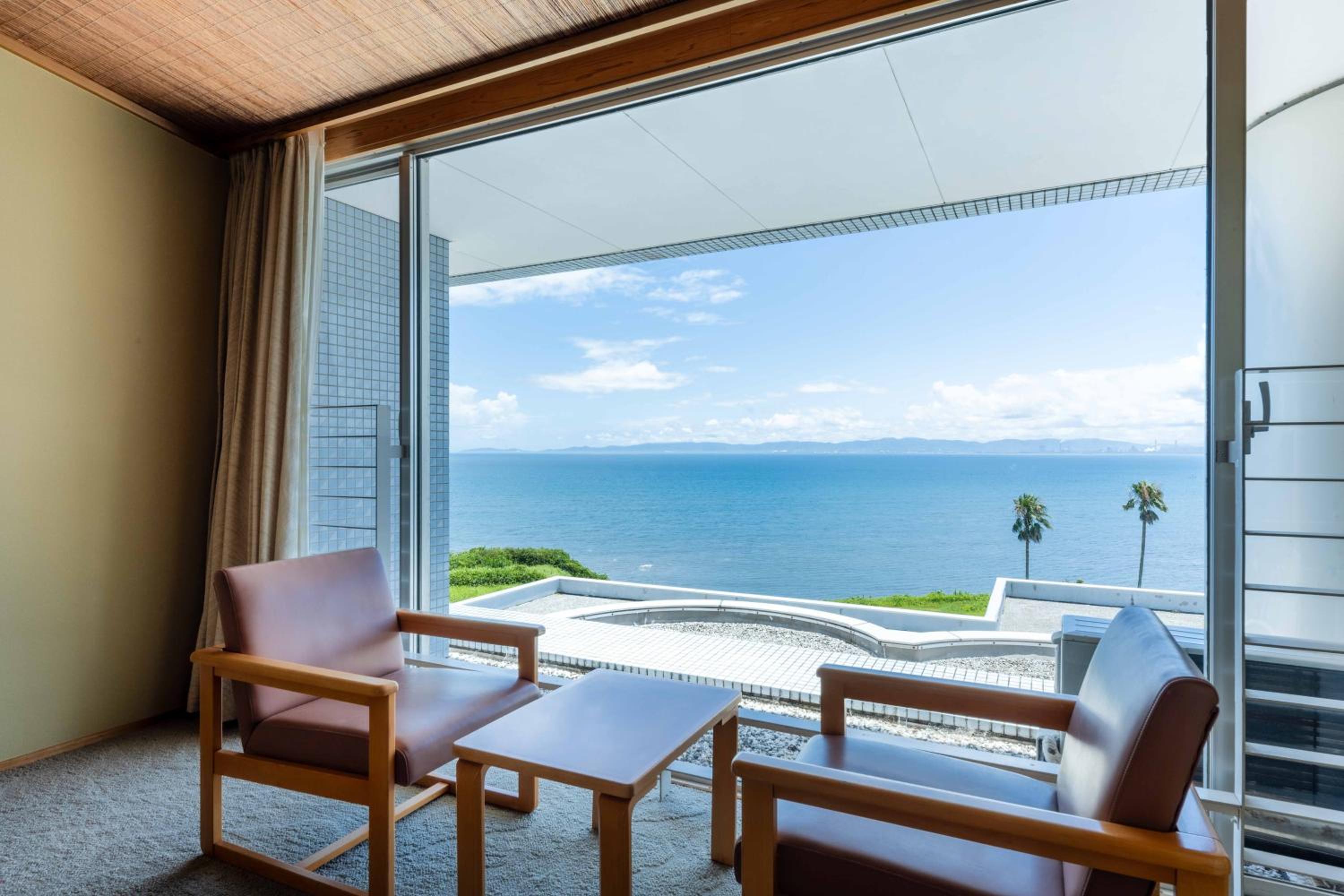 Japanese-Style Room with Side Sea View and Shared Bathroom - Non-Smoking - Swimming Pool Free of Charge photo 3