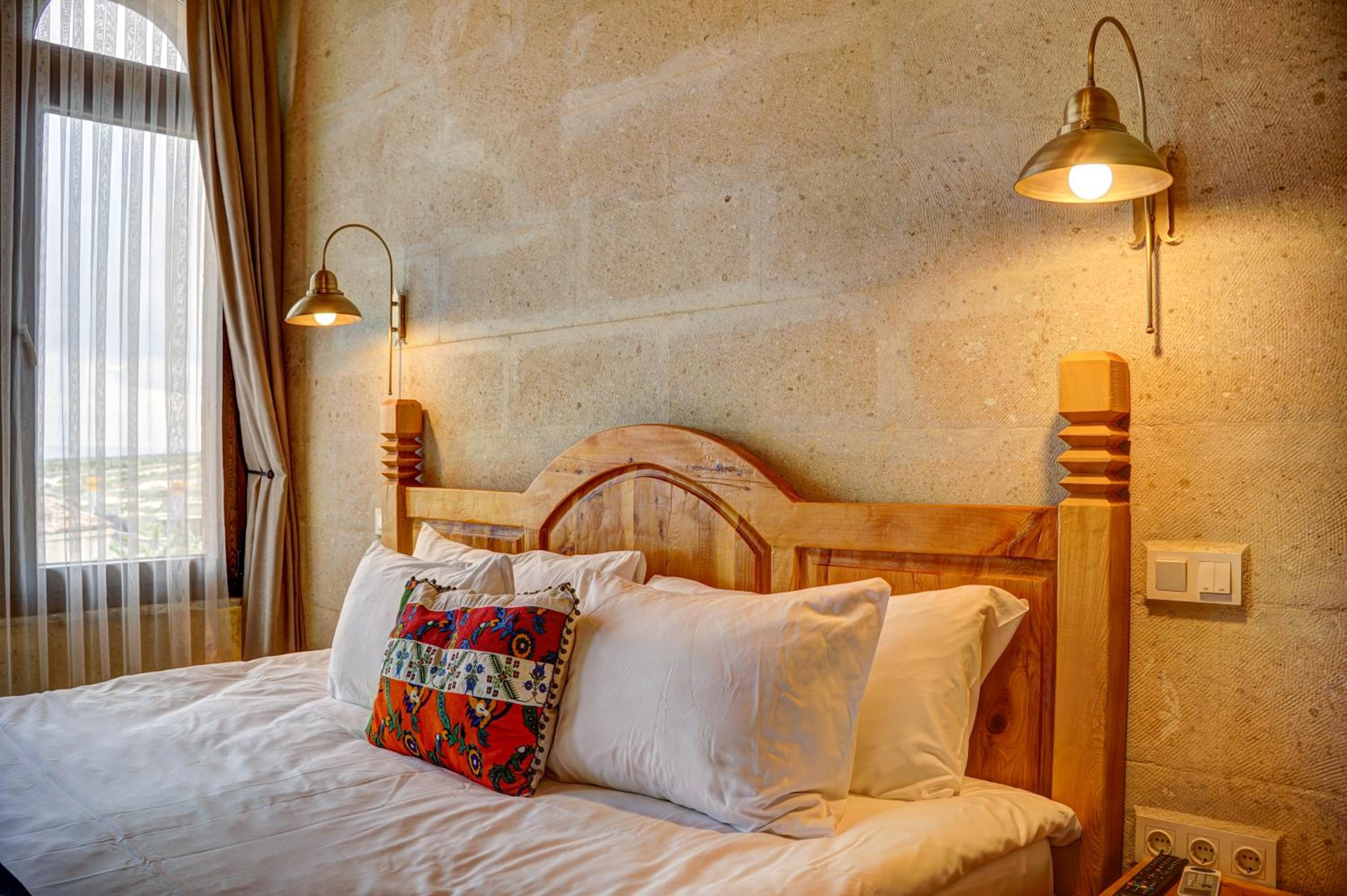 Premium Suite - Photo 10