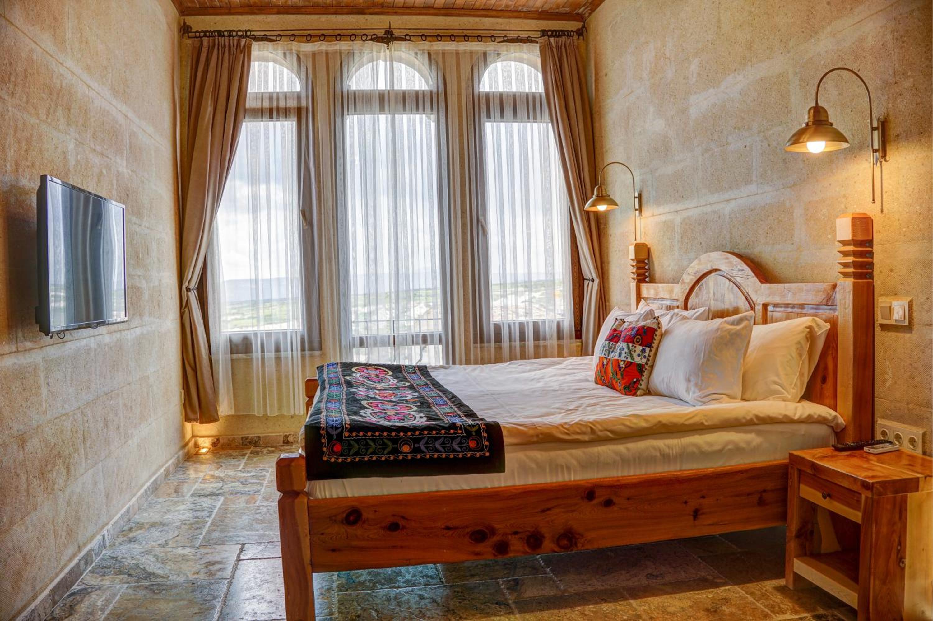 Premium Suite - Photo 11
