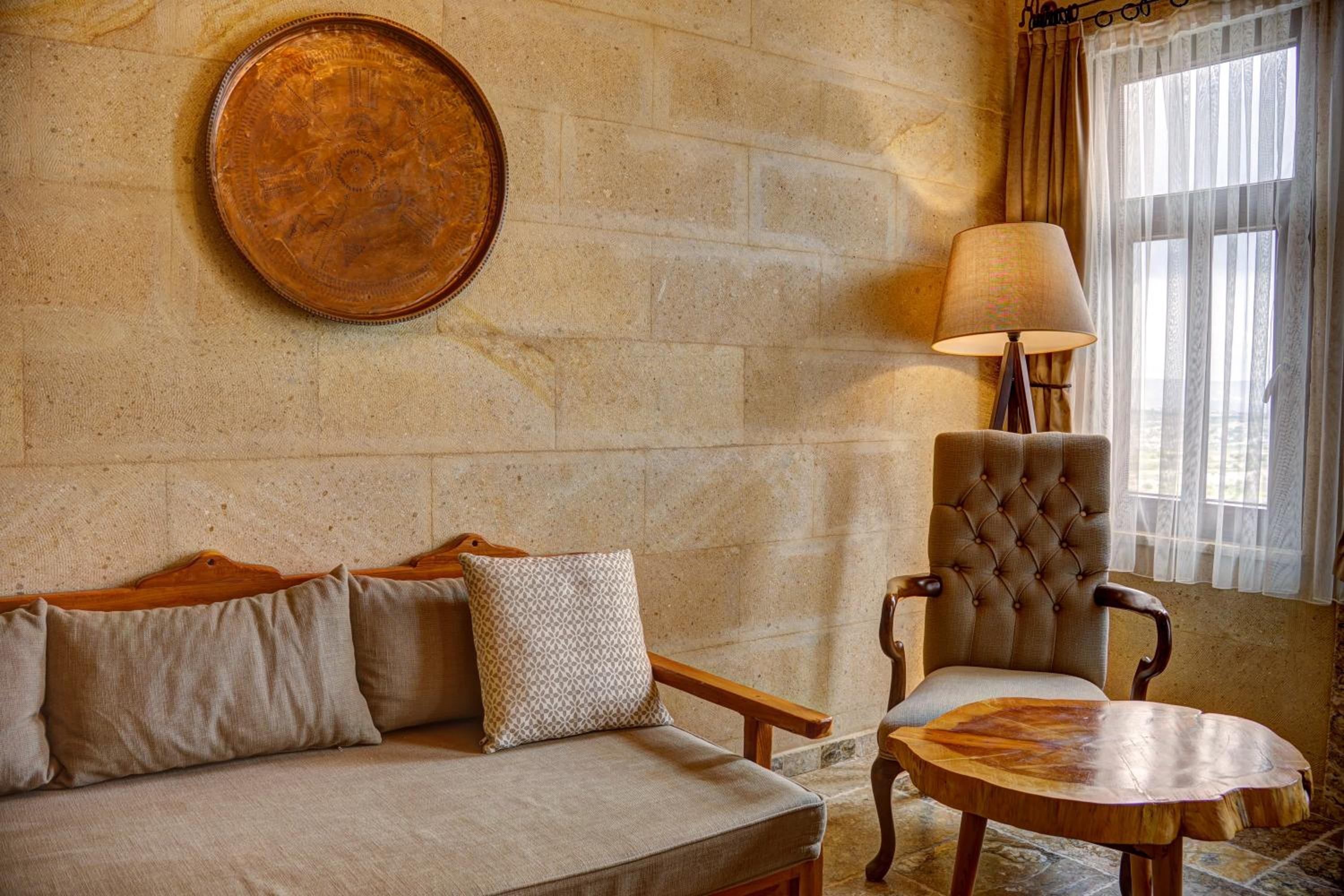 Premium Suite - Photo 7