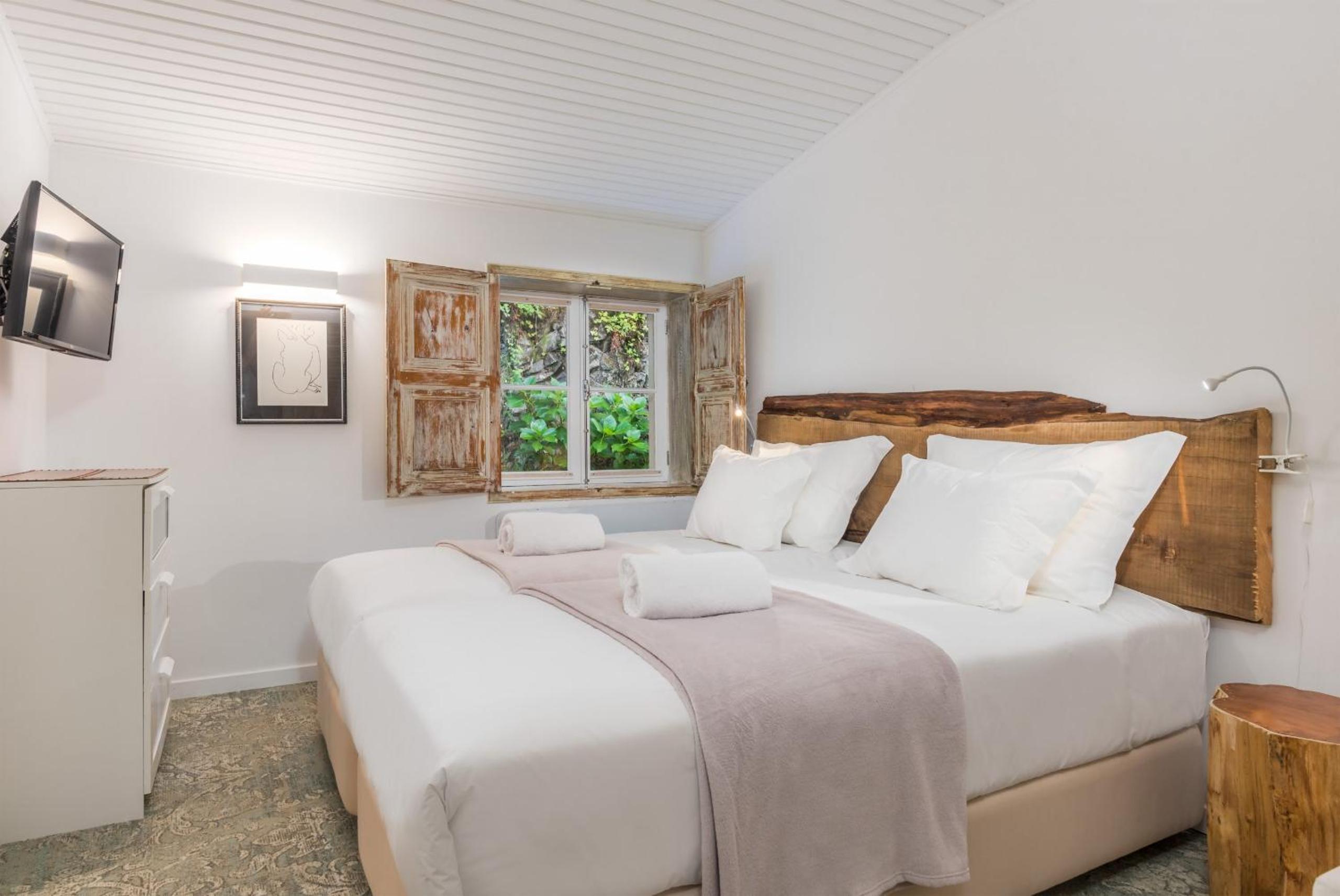 Double or Twin Room photo 3