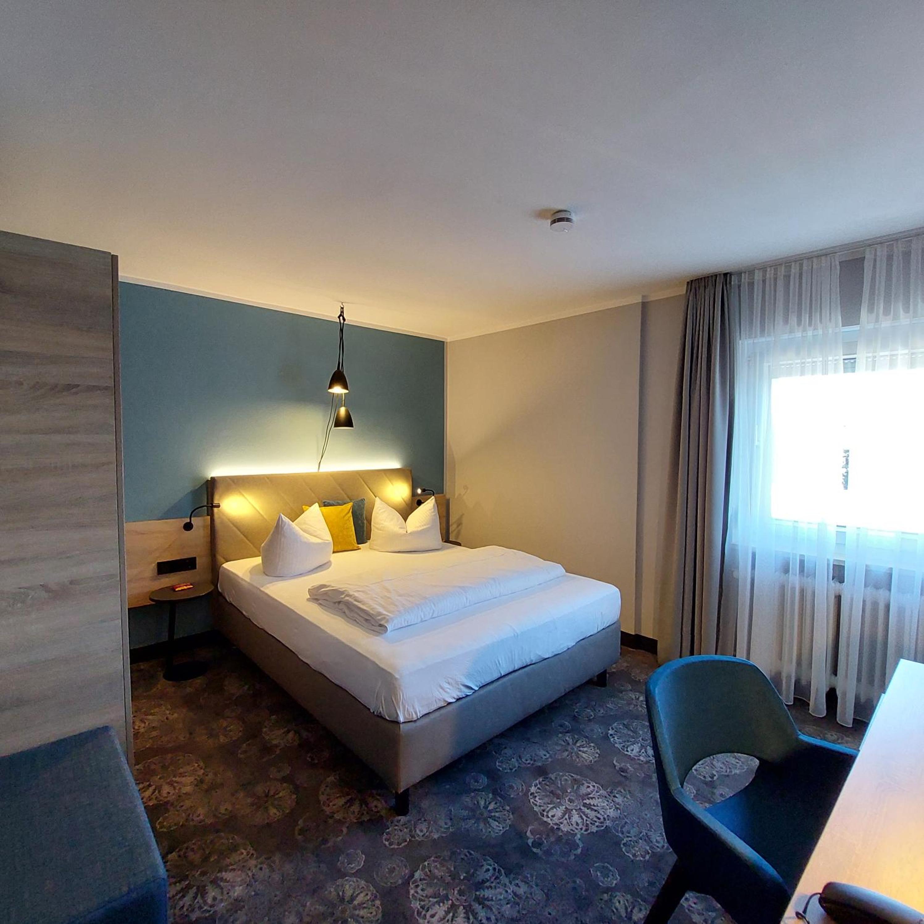 Queen Room photo 3