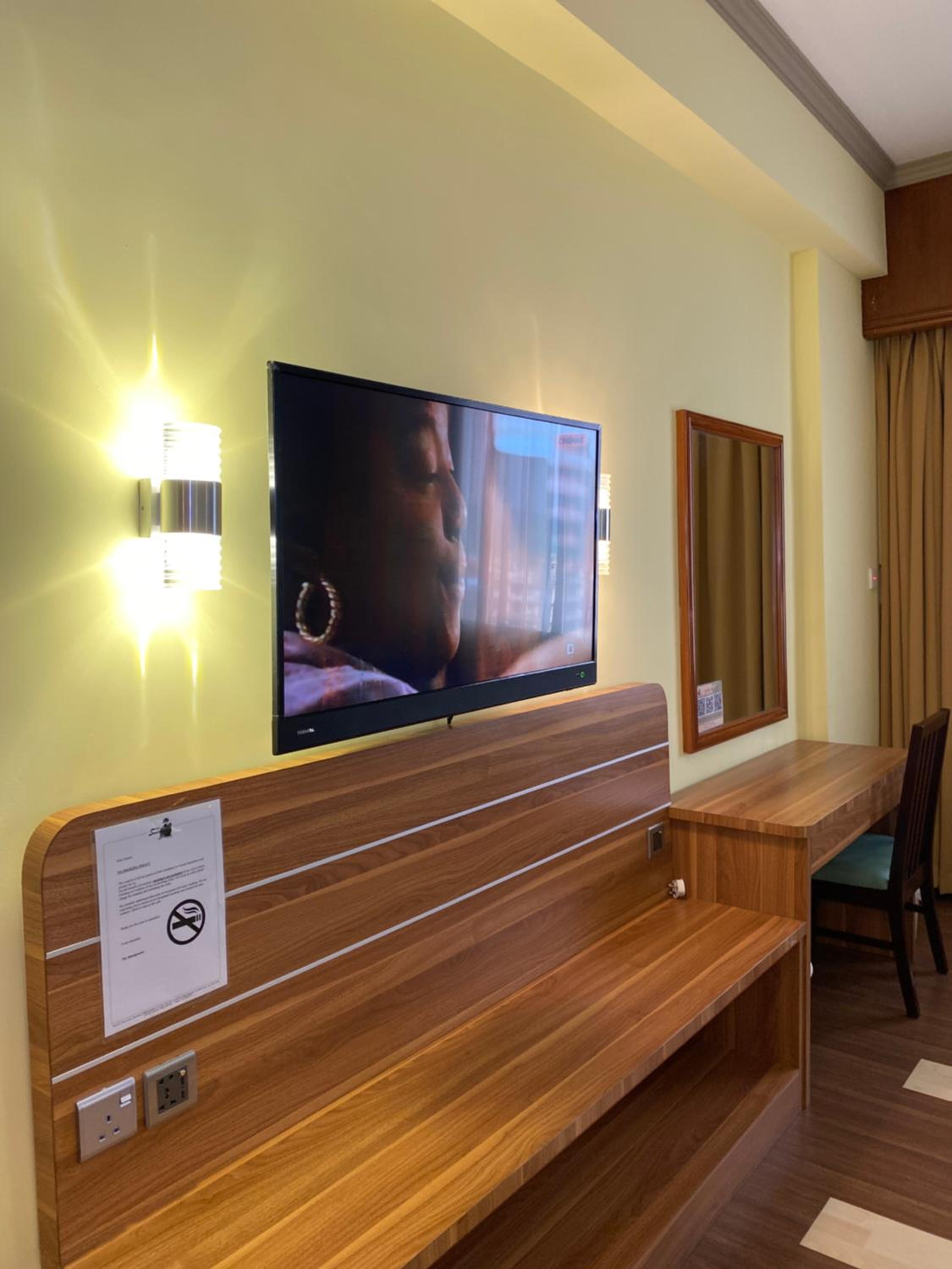 Selingan Deluxe King Room - Photo 1