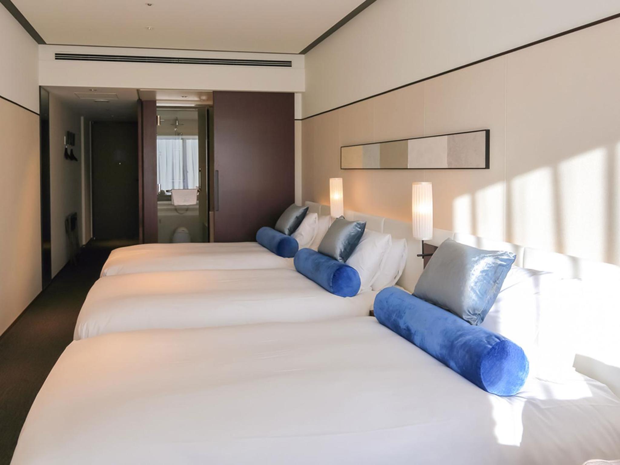 Triple Room with River View - Non-Smoking - Photo 5