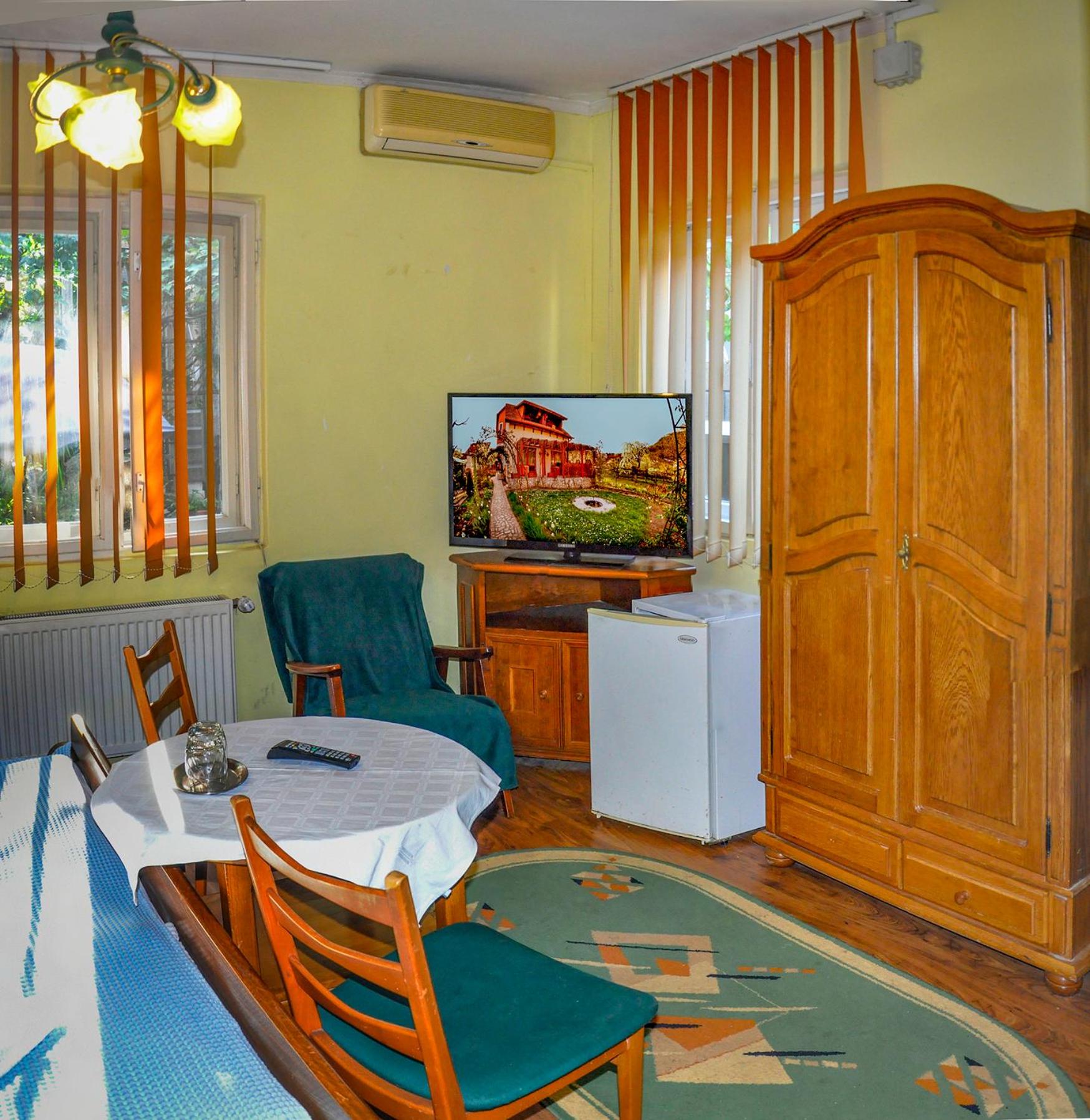 Double Room - Disability Access - Photo 6
