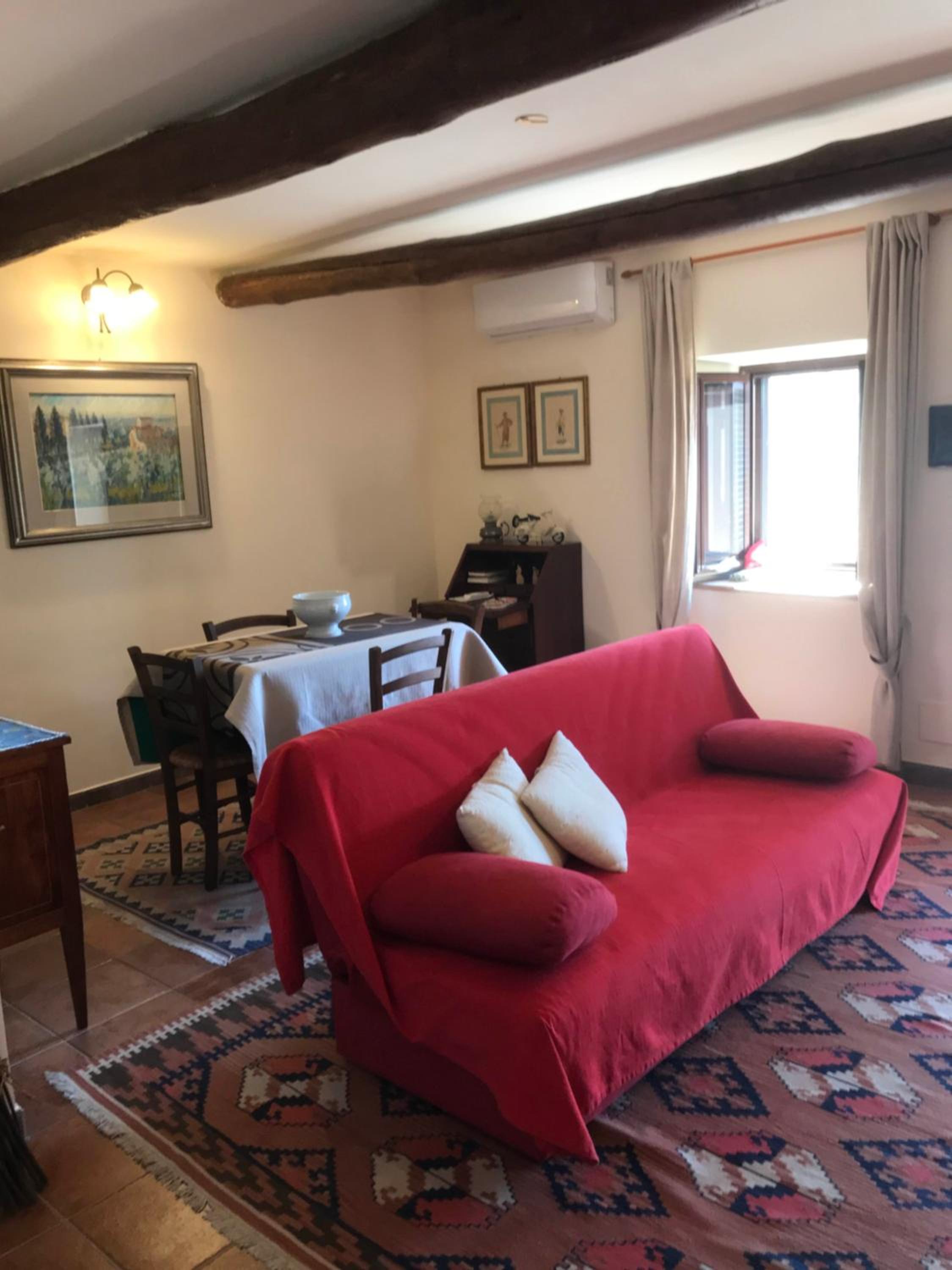 One-Bedroom House - Photo 8
