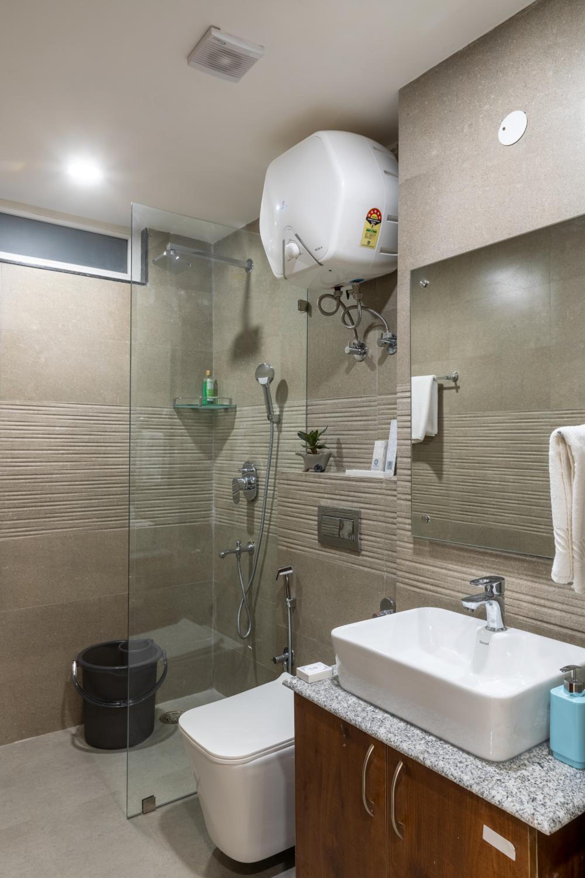 Double or Twin Room - Photo 6