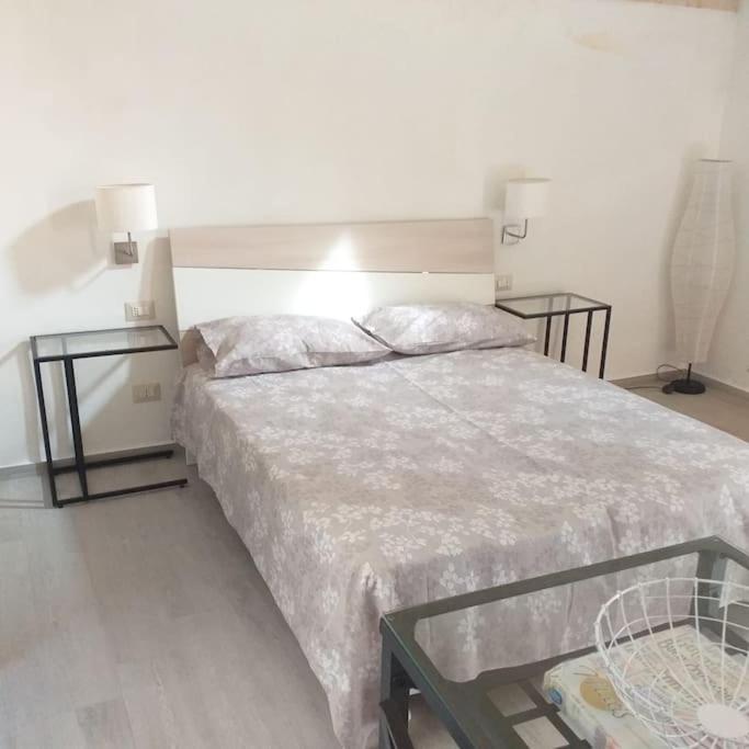 One-Bedroom House photo 1