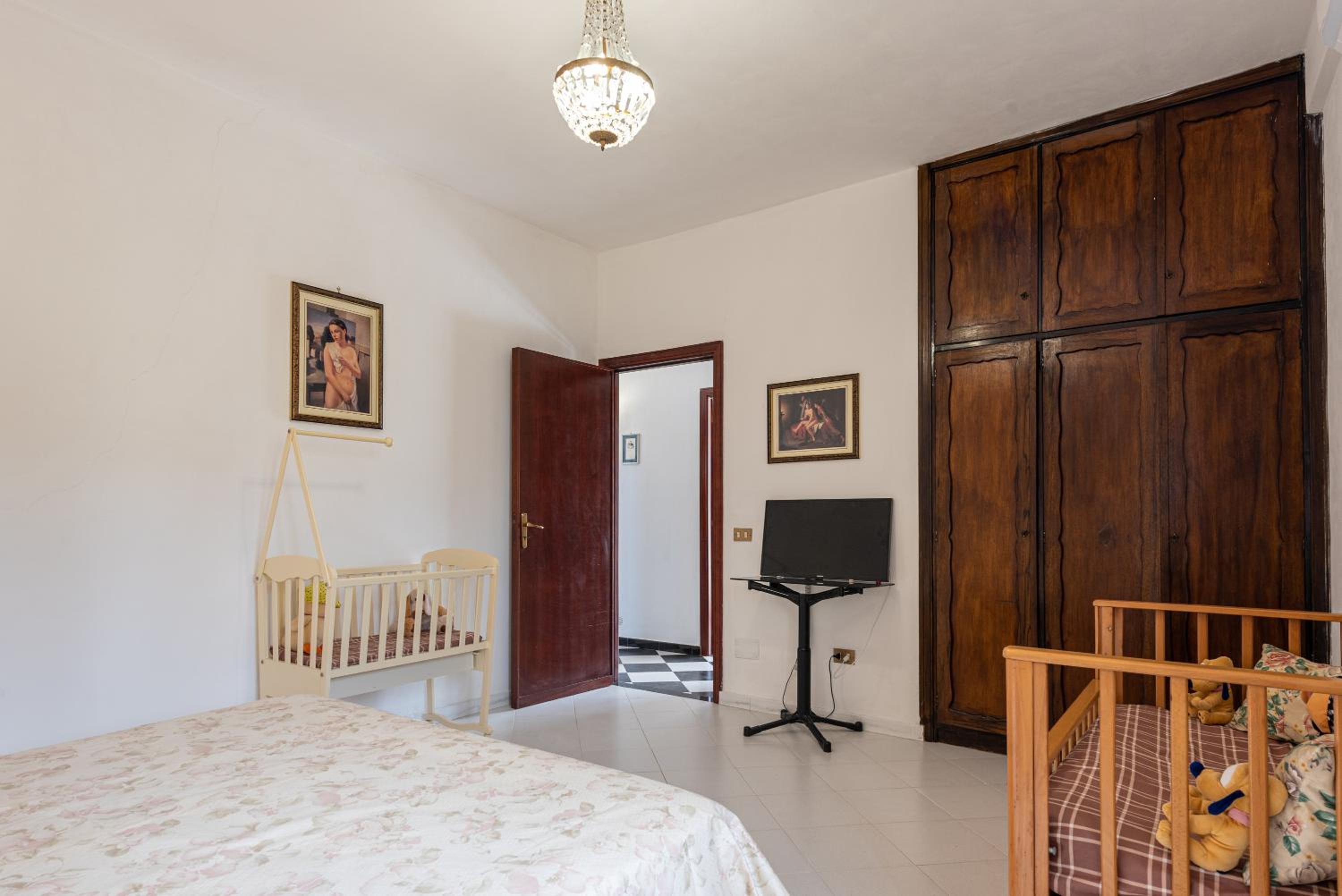 Two-Bedroom House photo 3