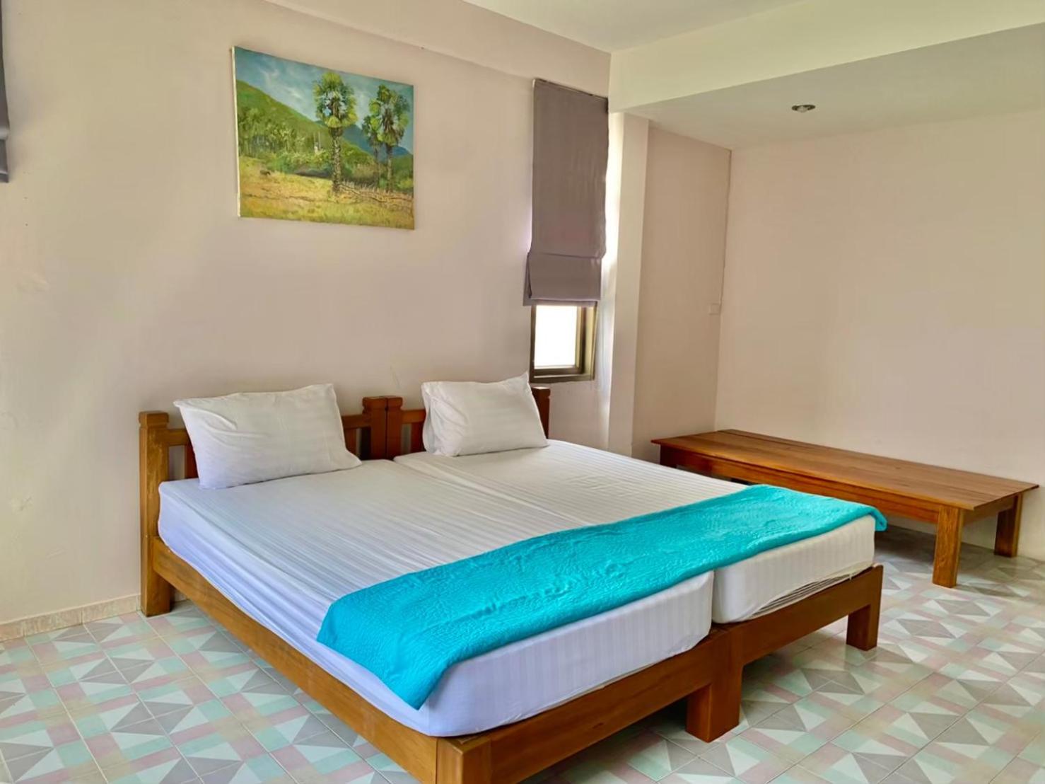 Standard Double Room - Photo 4