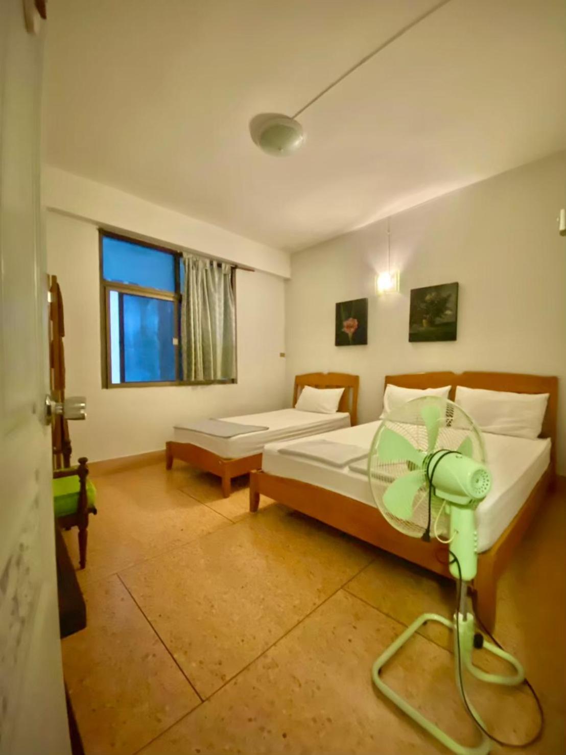 Budget Triple Room with Fan - Photo 3