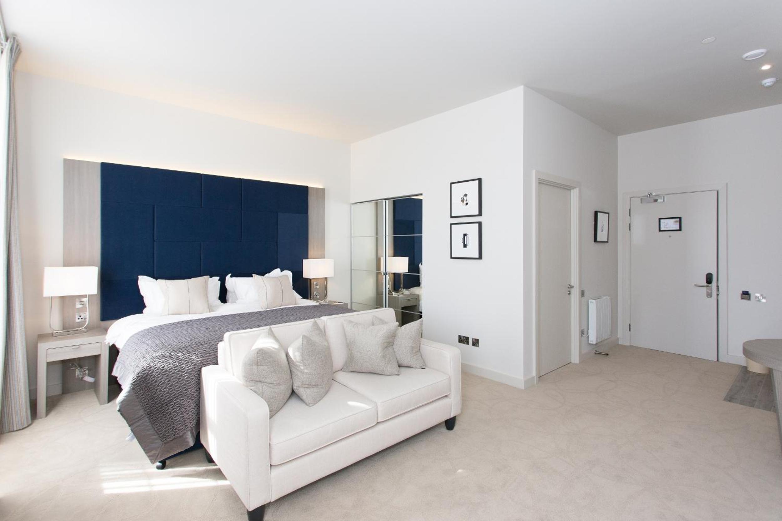Accessible Junior Suite photo 1