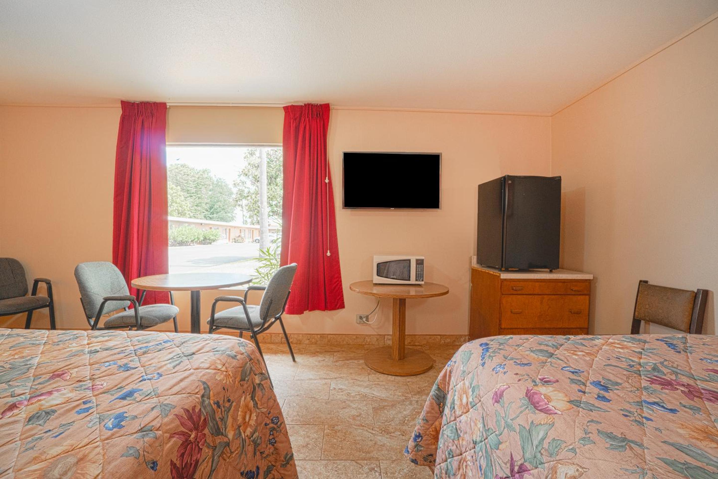 2 Queen Bed	 - Photo 3
