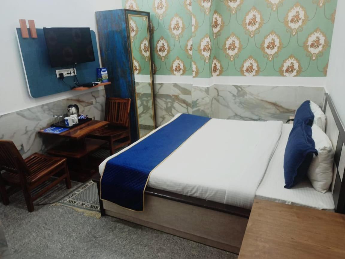 Deluxe Double Room photo 2