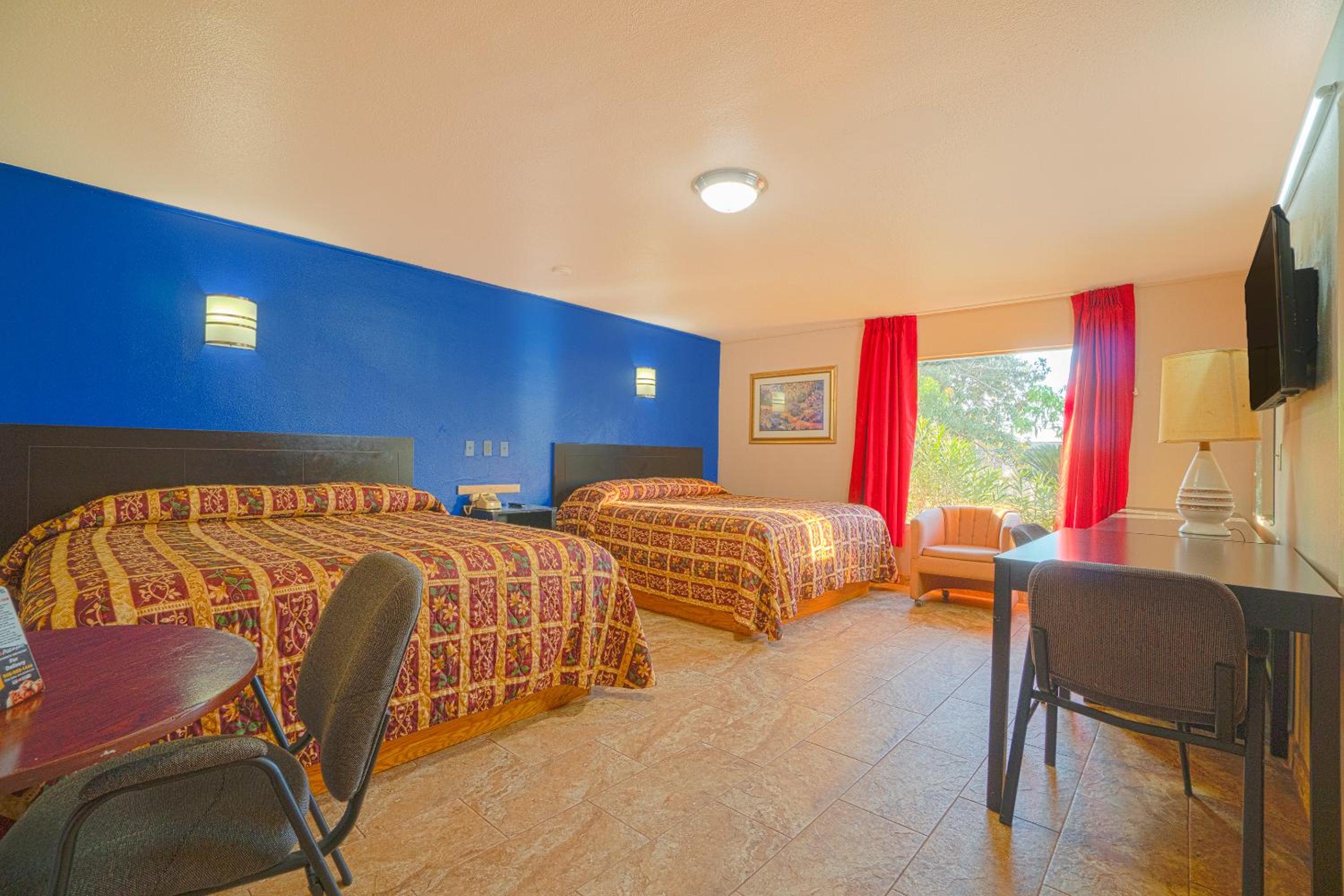 2 King Bed	 - Photo 10