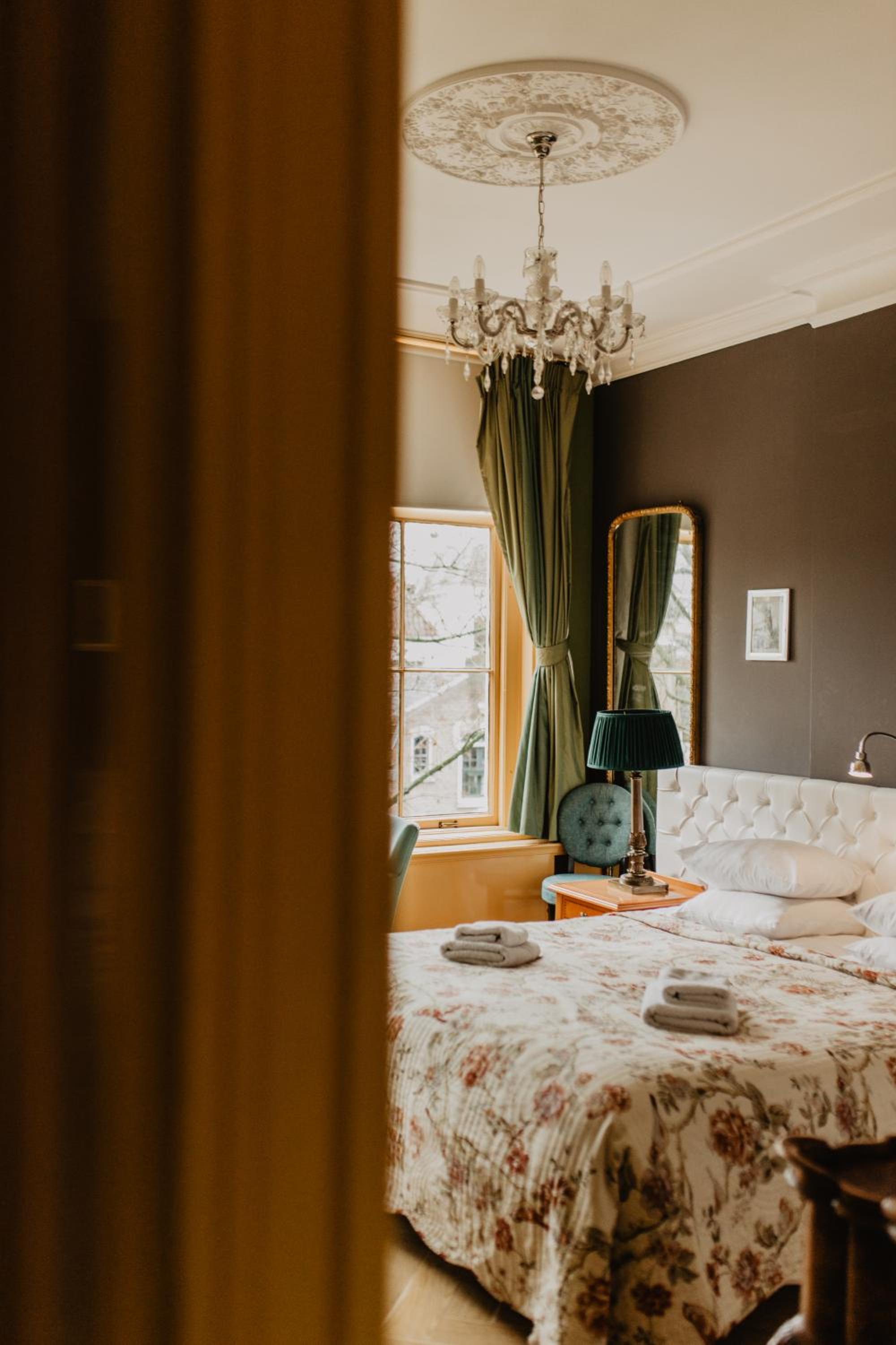 Twin Room with City View photo 3