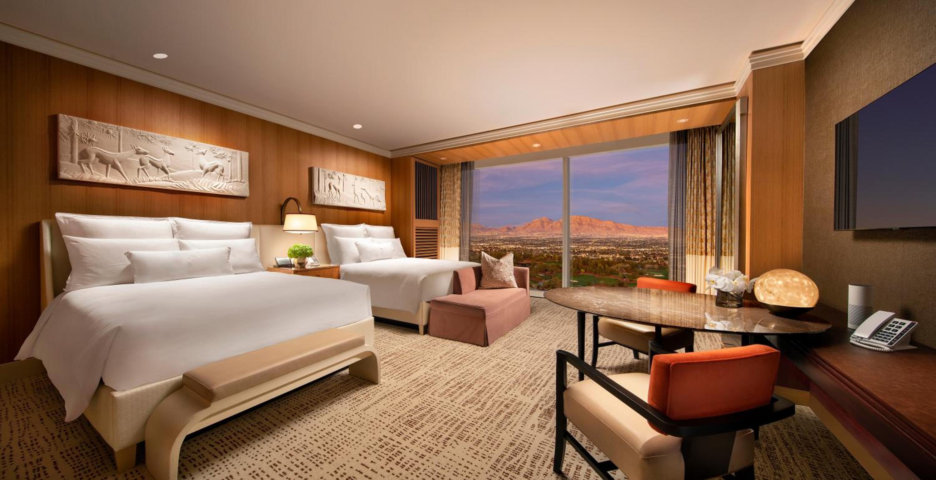 Wynn Resort 2 Queens-Legends Package: Icons Dinner, VIP Feast & Grand Brunch