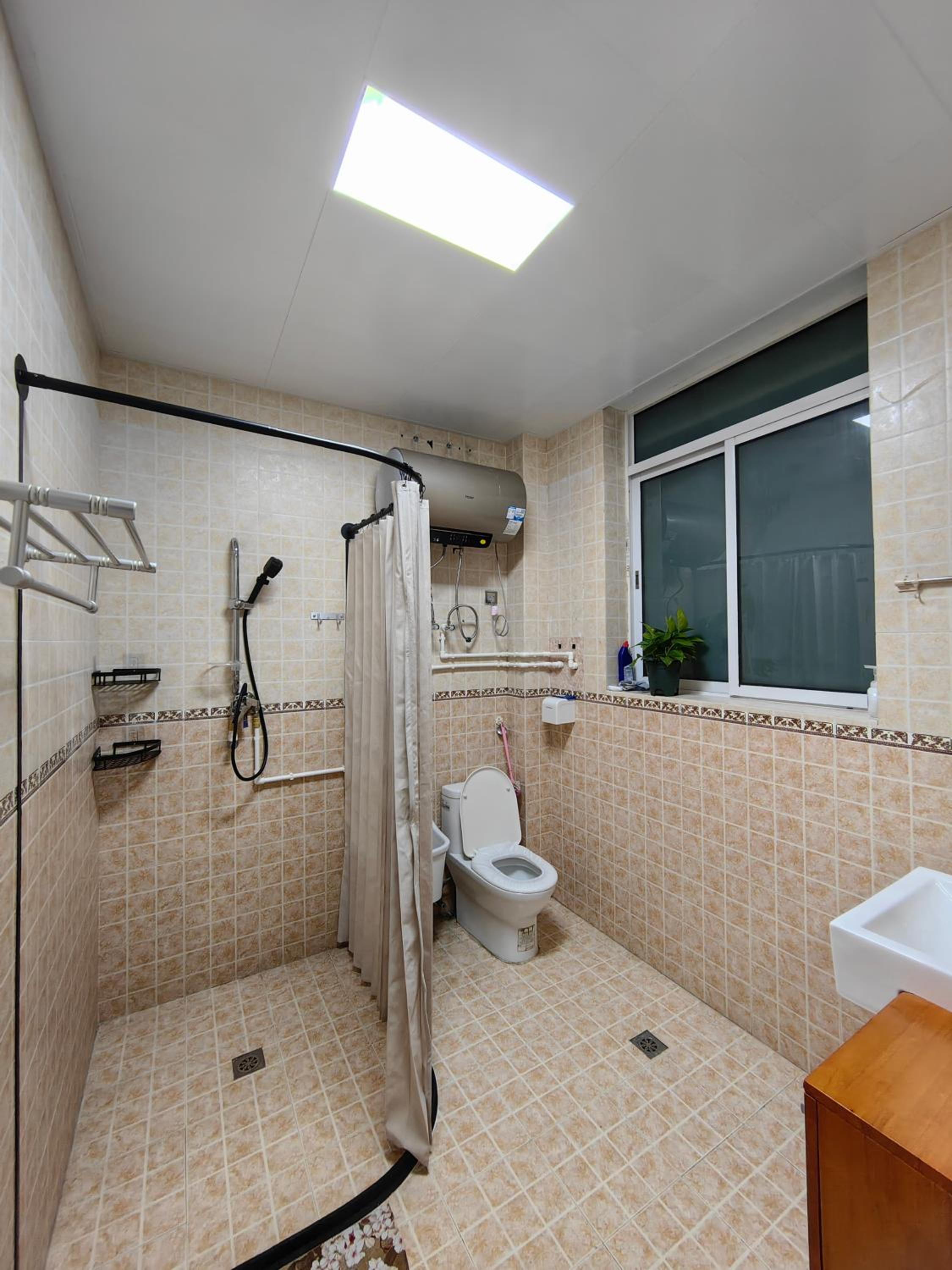 Double Room With Private Bathroom photo 2