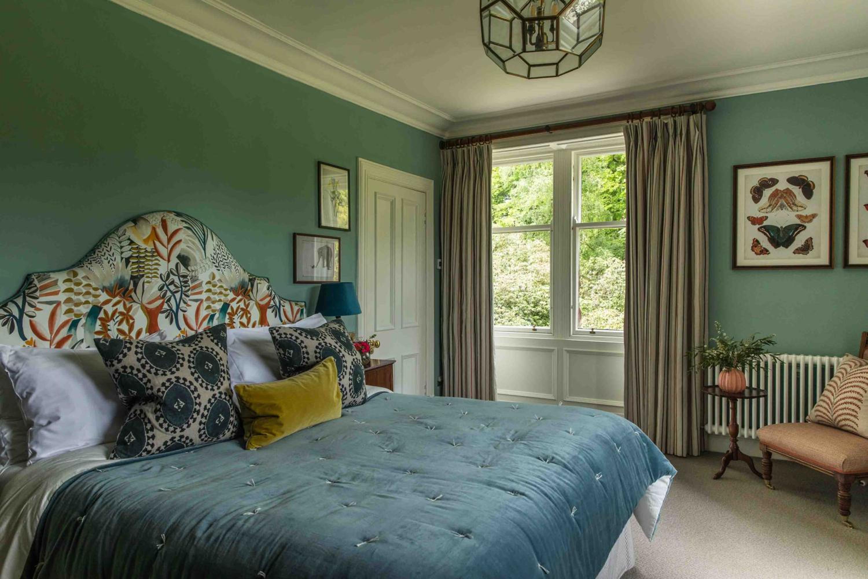 Estate Room
