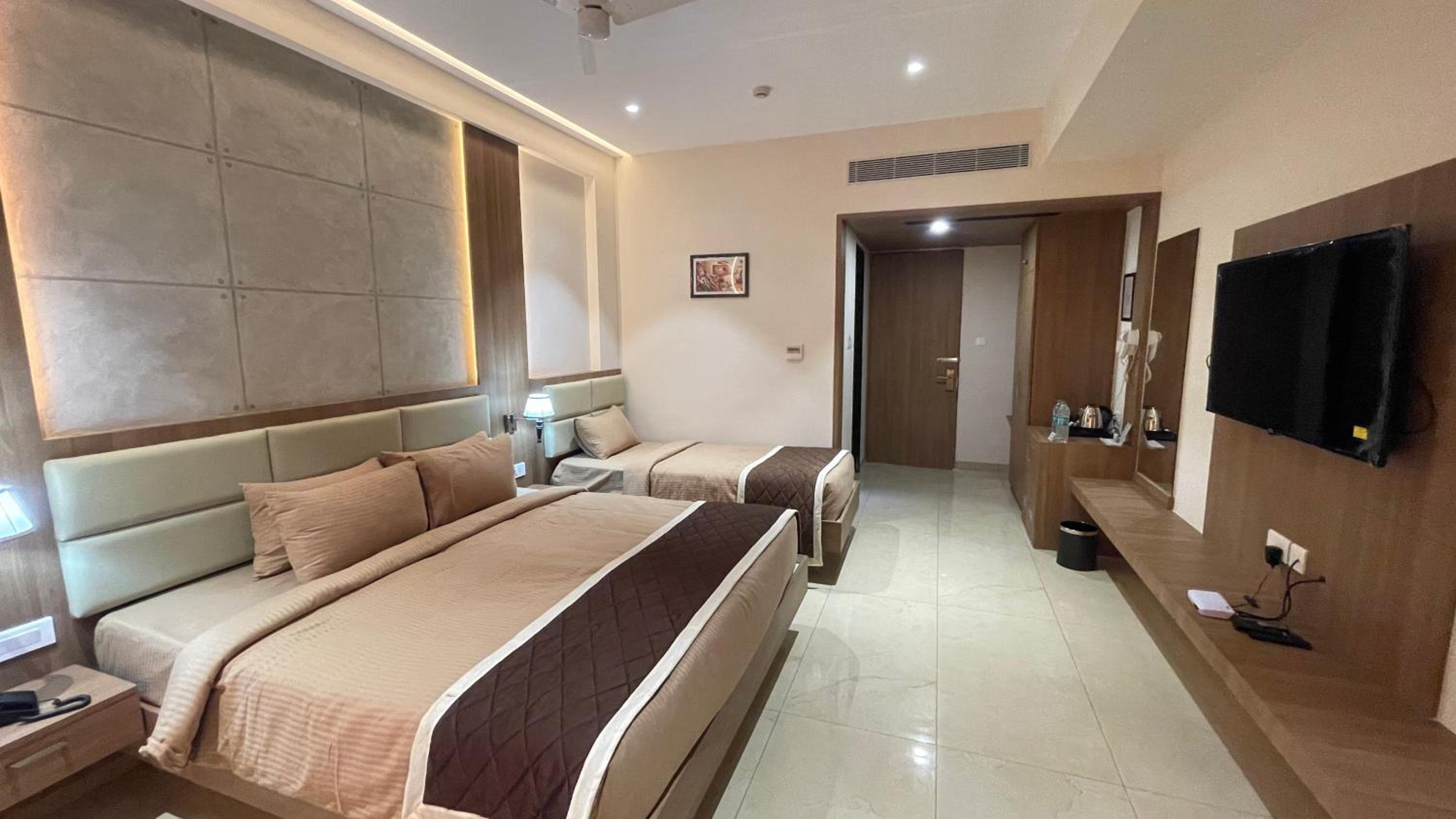 Executive Triple Room